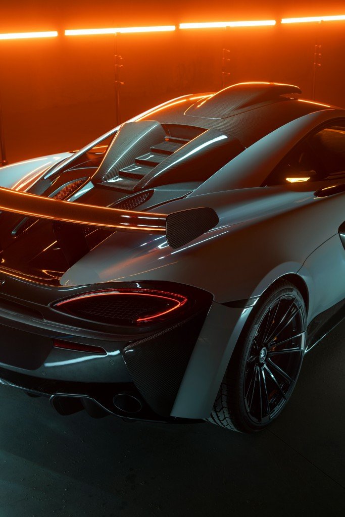 Novitec Sprinkles 700 HP Onto Hardcore McLaren 620R To Improve Its 0-60 By 0.1 Sec