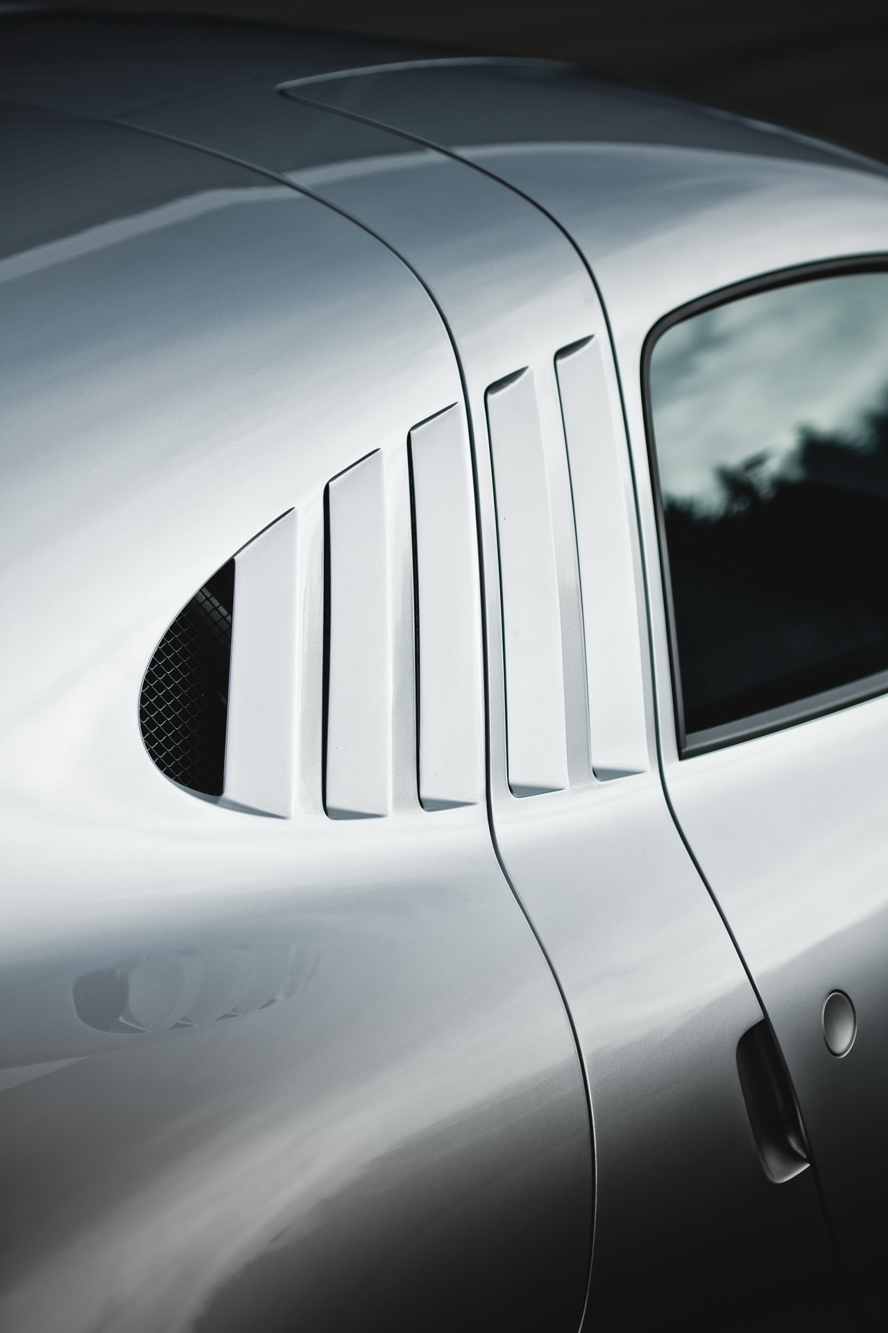 Porsche Le Mans Living Legend Is A Stunning One-Off Racer With Butterfly Doors