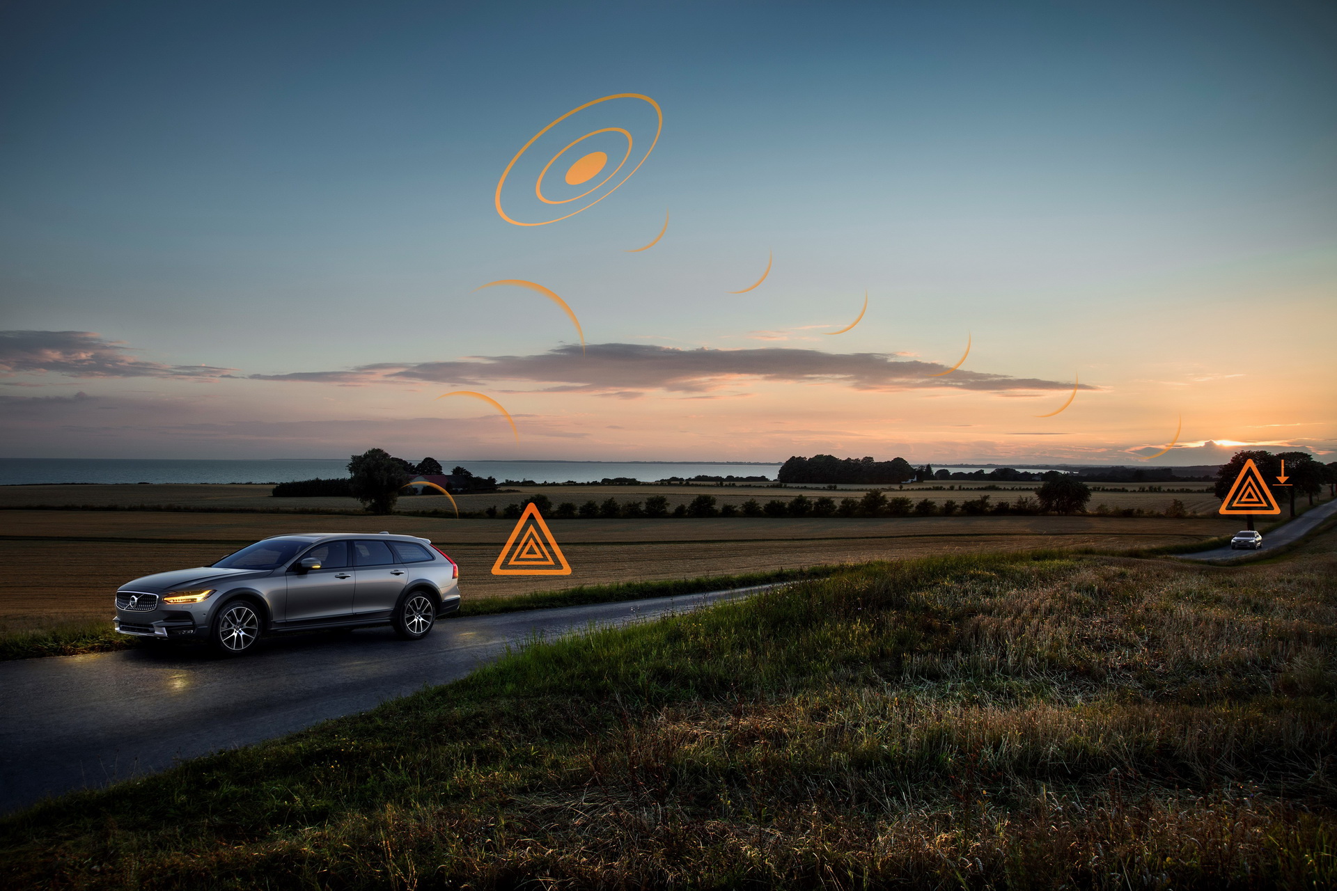 Volvo Rolls Out ‘Hazard Light Alert’ And ‘Slippery Road Alert
