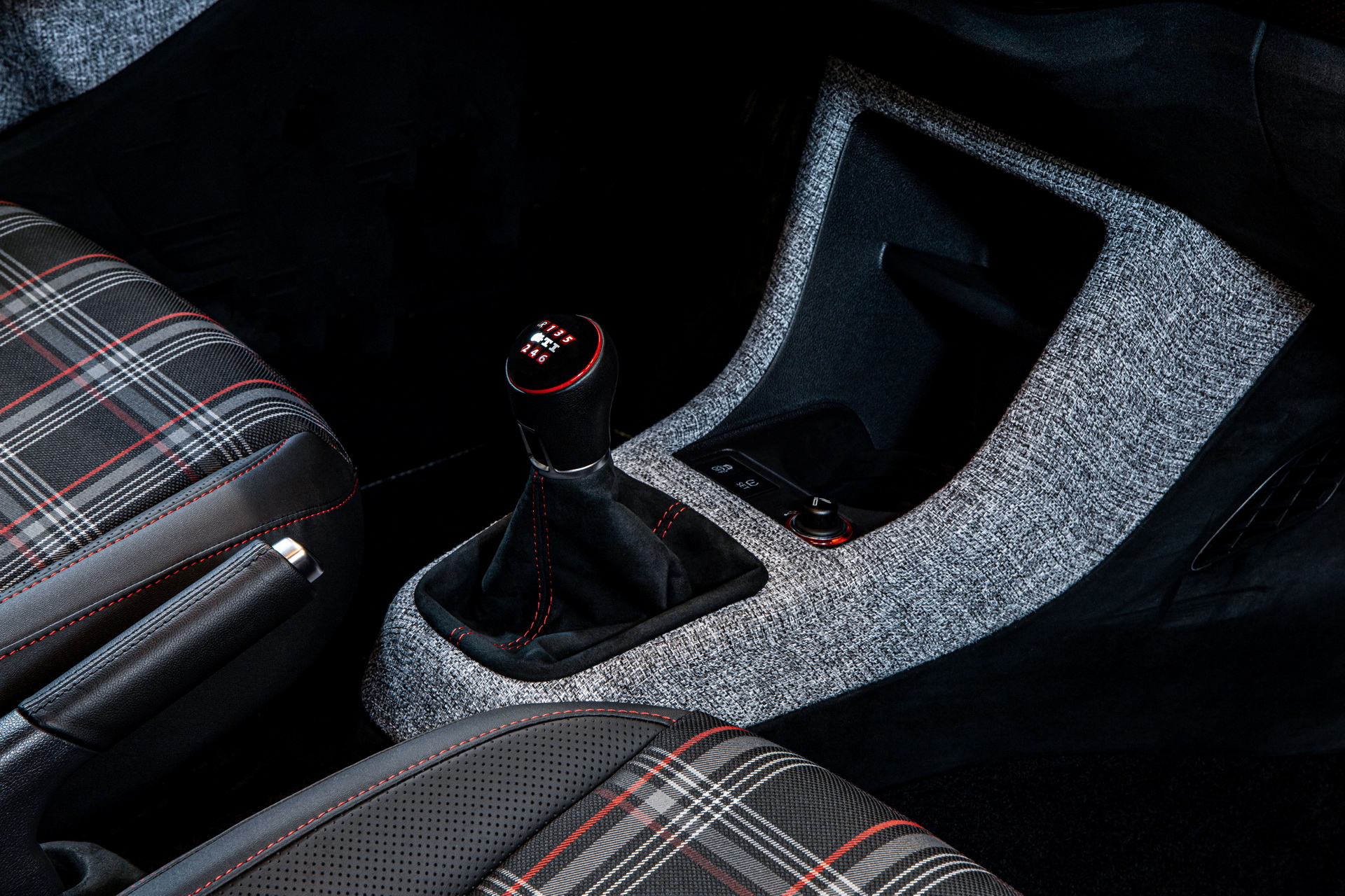 Vilner’s Bespoke VW Up! GTI Stands Out Thanks To Its Lively Livery