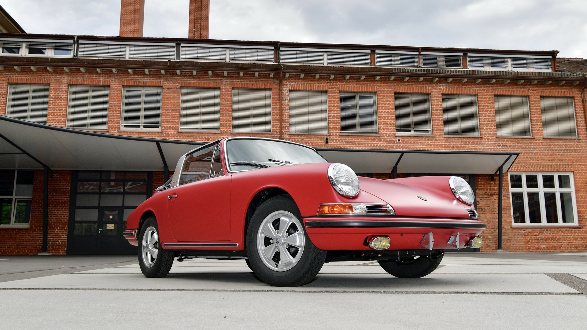 Just Look At This 911 S Targa From 1967 That Porsche Restored To Factory-New Condition