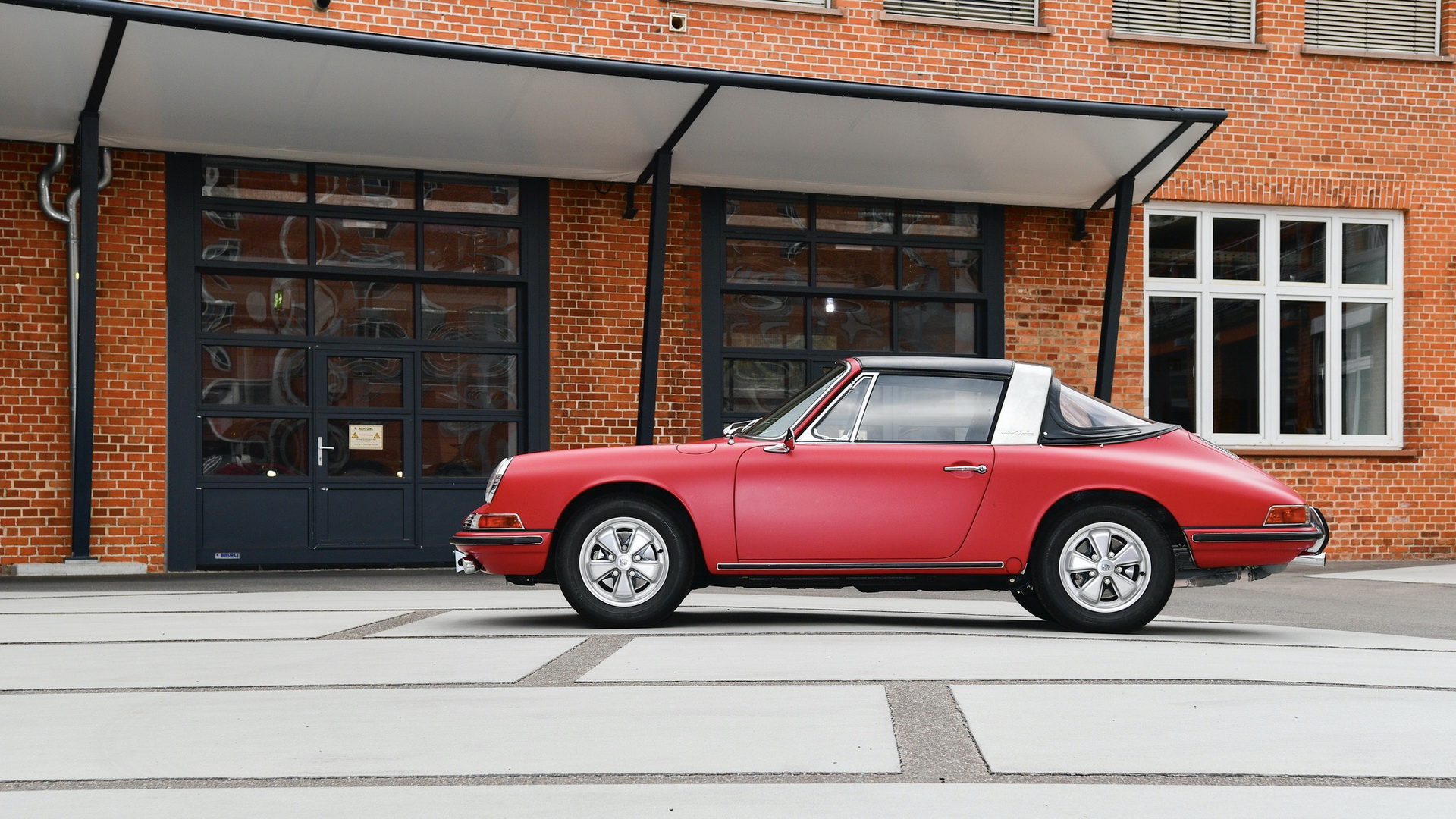 Just Look At This 911 S Targa From 1967 That Porsche Restored To Factory-New Condition