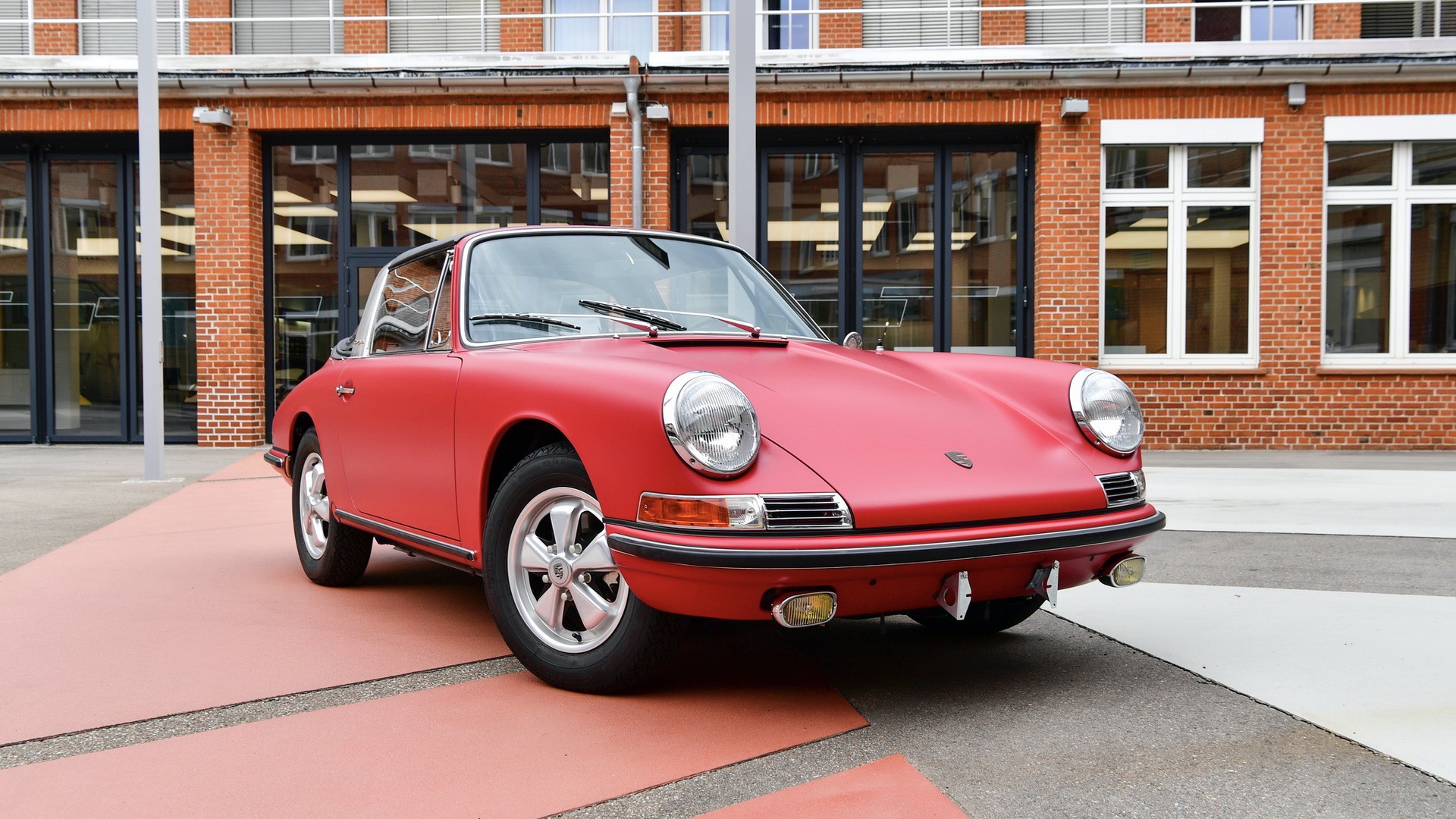 Just Look At This 911 S Targa From 1967 That Porsche Restored To Factory-New Condition