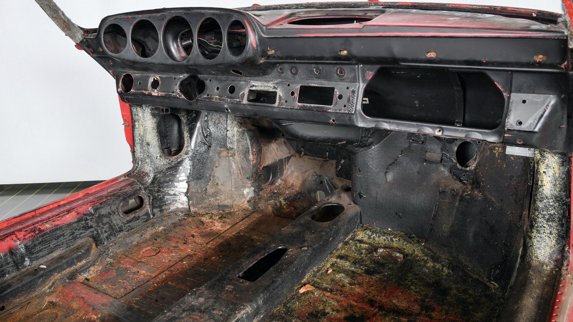 Just Look At This 911 S Targa From 1967 That Porsche Restored To Factory-New Condition