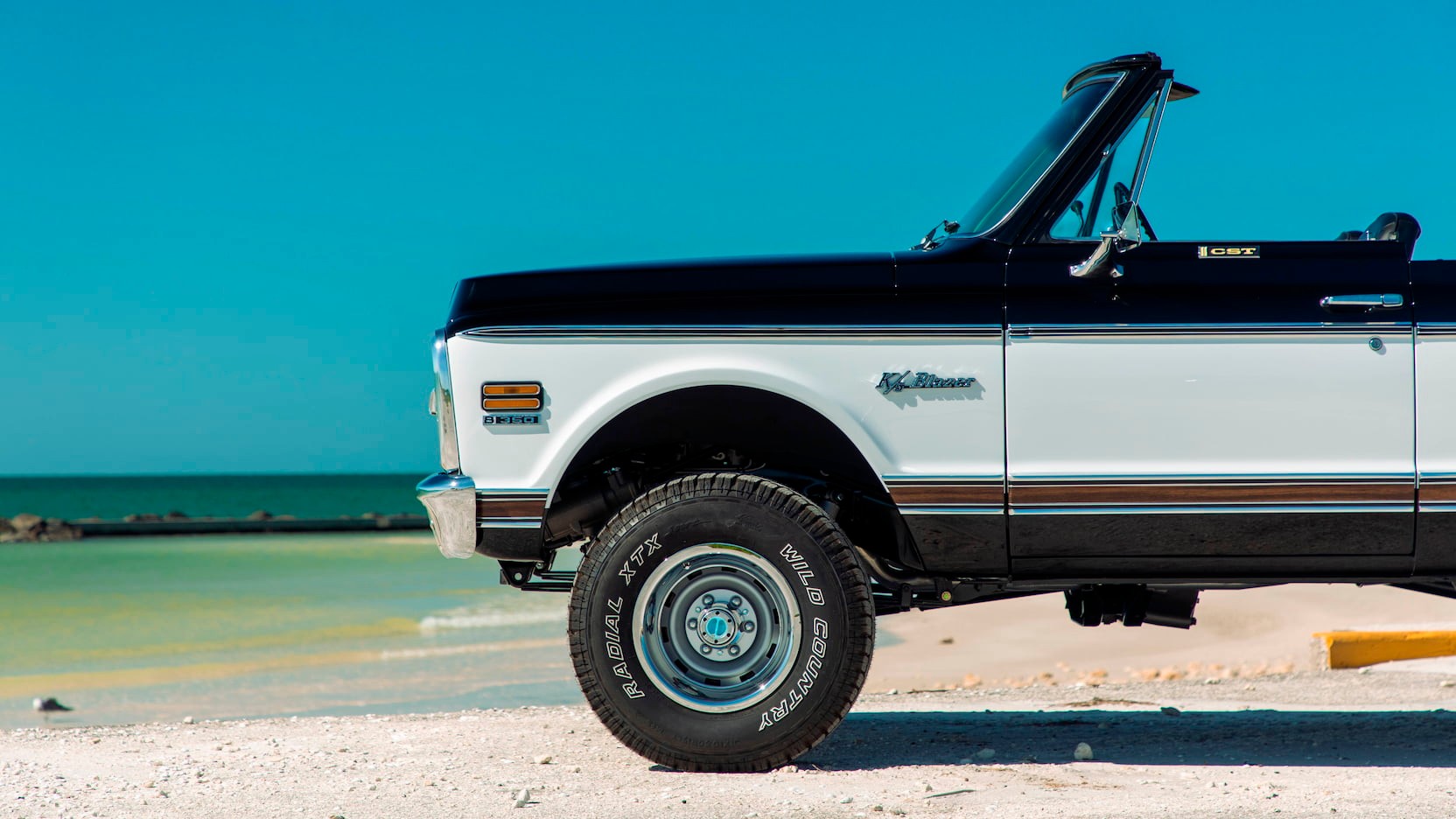 This 1972 Chevy K5 Blazer Restomod Says Bronco Who?