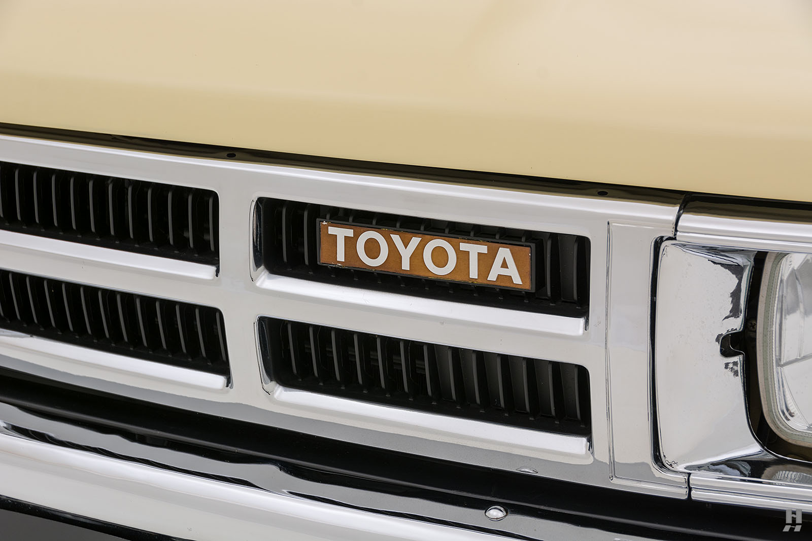 Conquer The Wilderness In This Indestructible, Fully-Restored 1986 Toyota Pickup