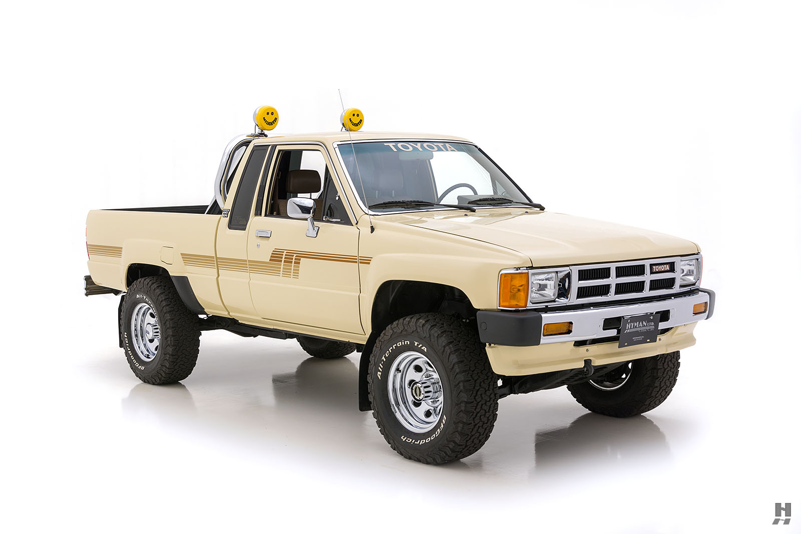 Conquer The Wilderness In This Indestructible, Fully-Restored 1986 Toyota Pickup