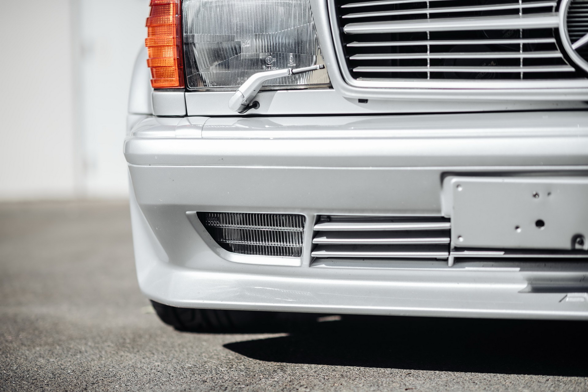 1989 Mercedes-Benz 560 SEC AMG 6.0 Widebody Is Bad To The Bone