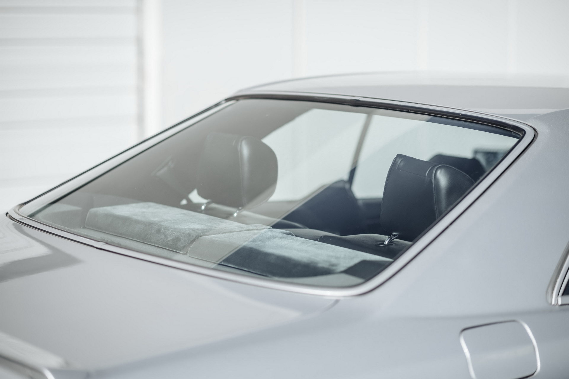 1989 Mercedes-Benz 560 SEC AMG 6.0 Widebody Is Bad To The Bone