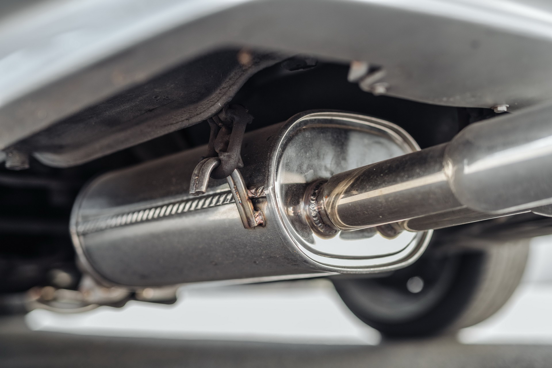 1989 Mercedes-Benz 560 SEC AMG 6.0 Widebody Is Bad To The Bone