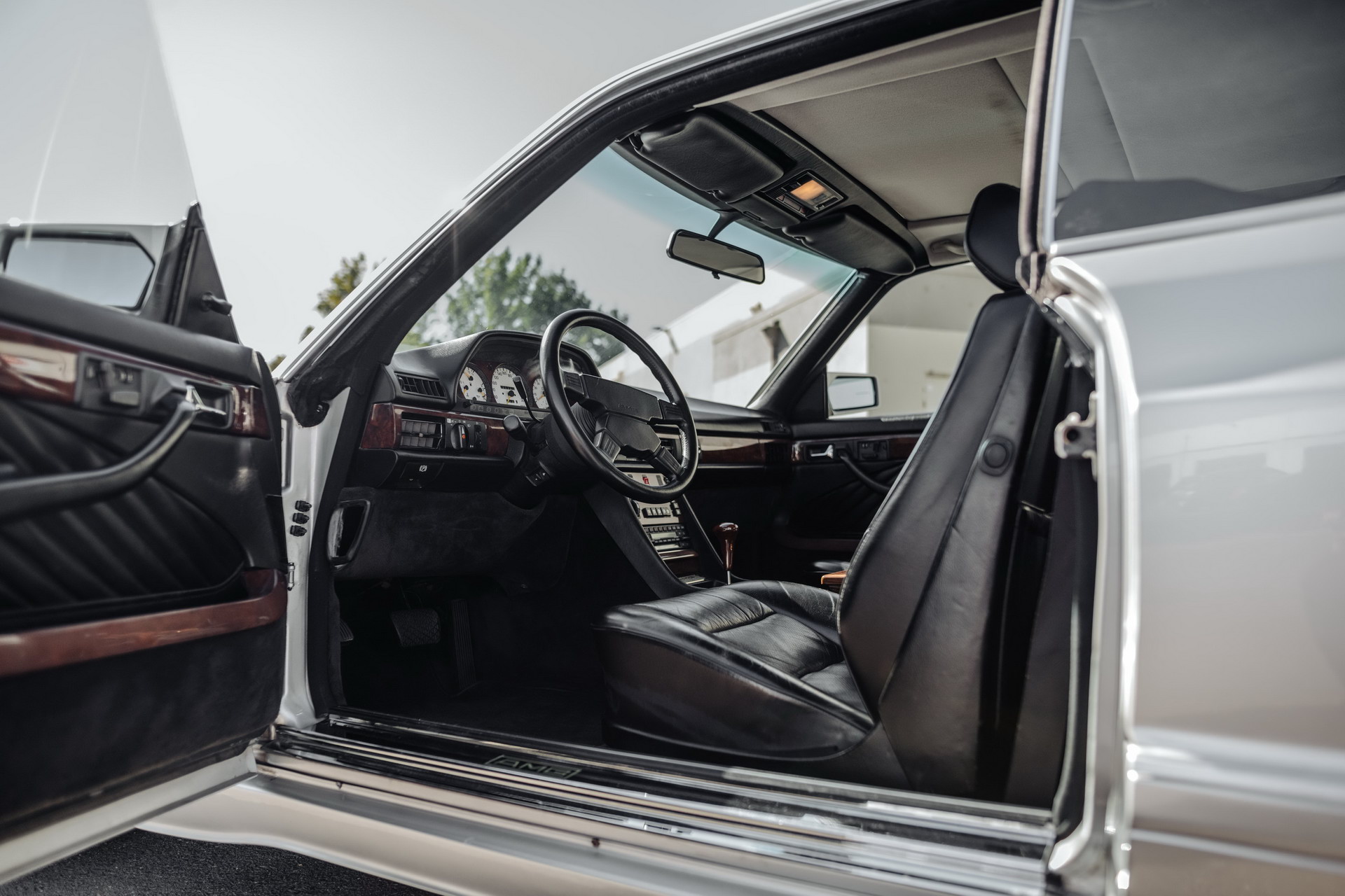 1989 Mercedes-Benz 560 SEC AMG 6.0 Widebody Is Bad To The Bone