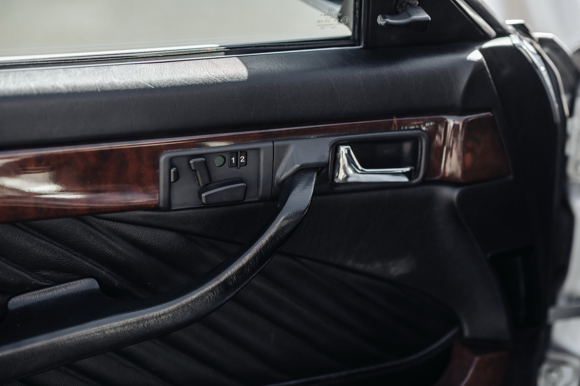 1989 Mercedes-Benz 560 SEC AMG 6.0 Widebody Is Bad To The Bone