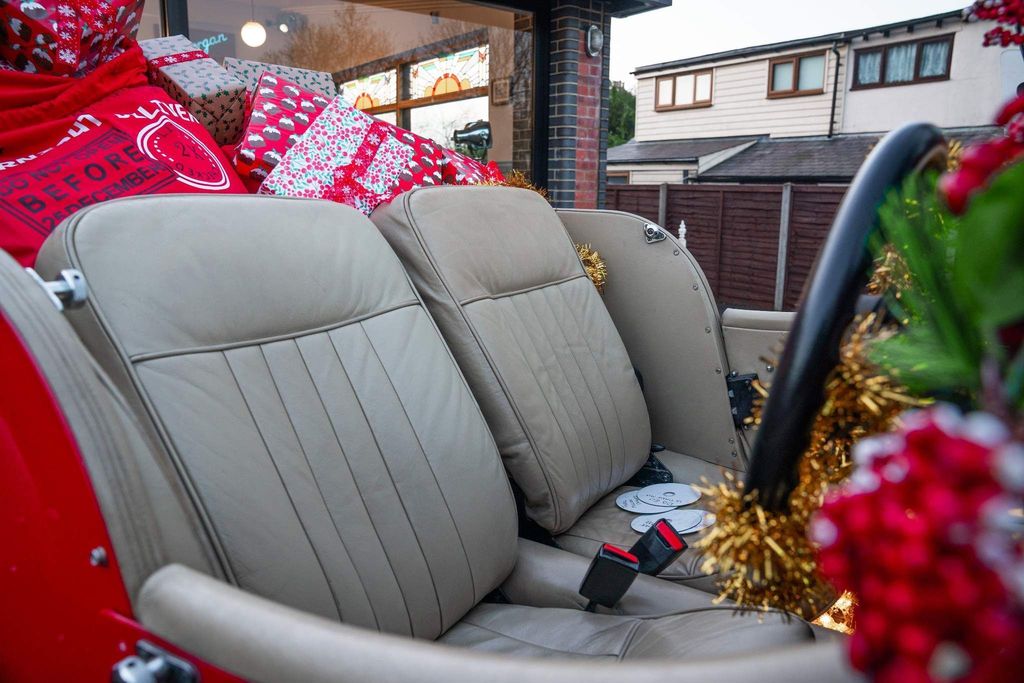 Santa’s Sleigh Is A 1990 Morgan 4/4 And He’s Looking To Sell It