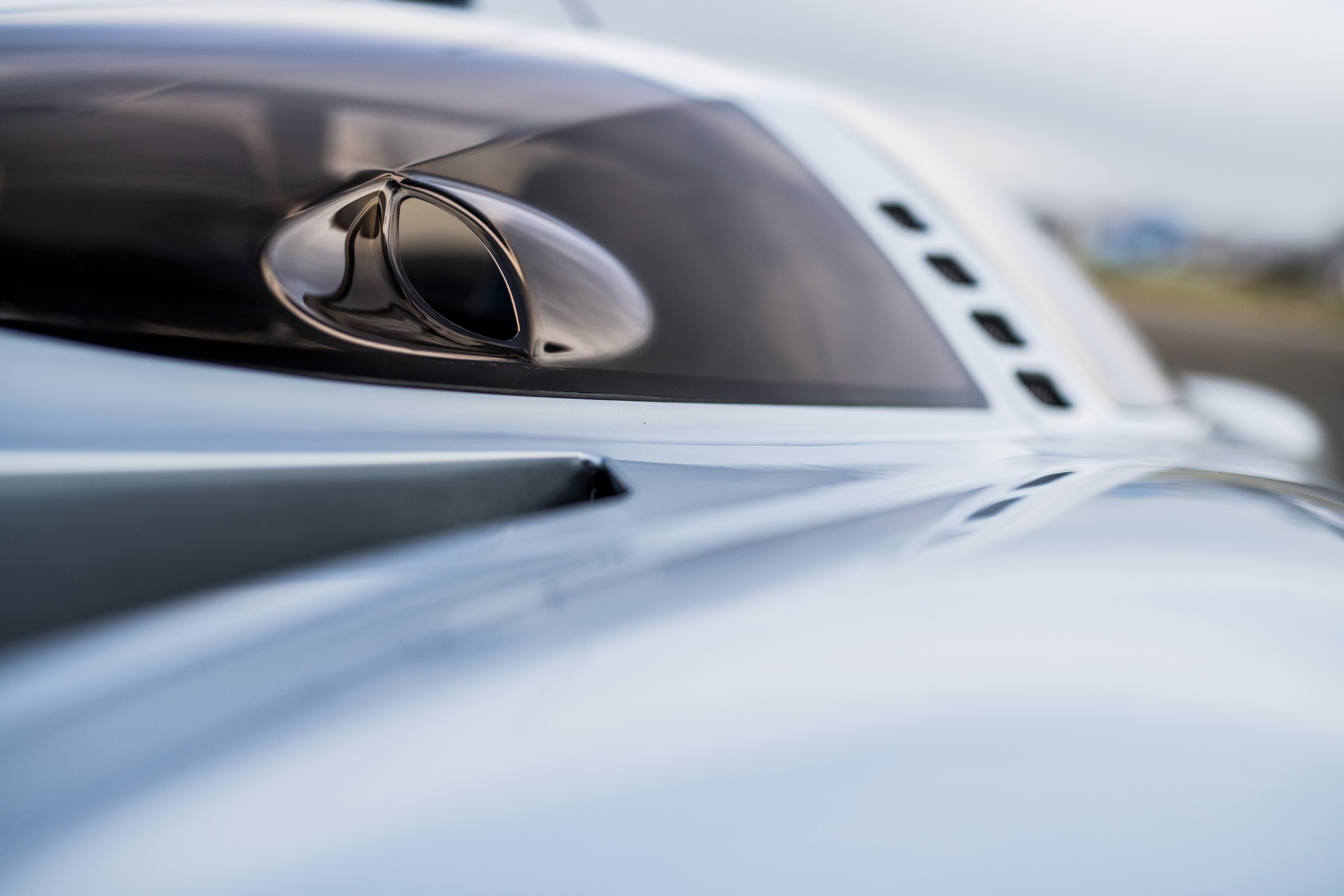 The One And Only Isdera Commendatore 112i Is Up For Grabs