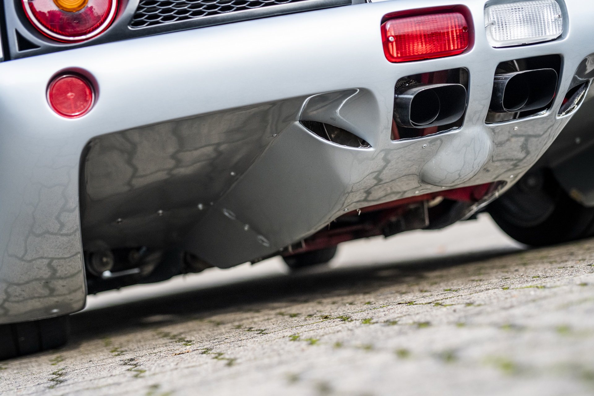 The One And Only Isdera Commendatore 112i Is Up For Grabs