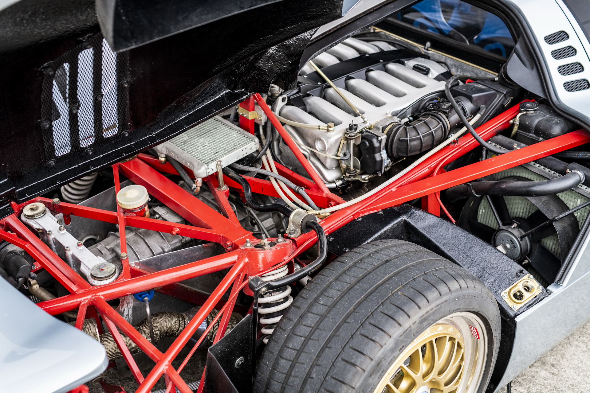 The One And Only Isdera Commendatore 112i Is Up For Grabs