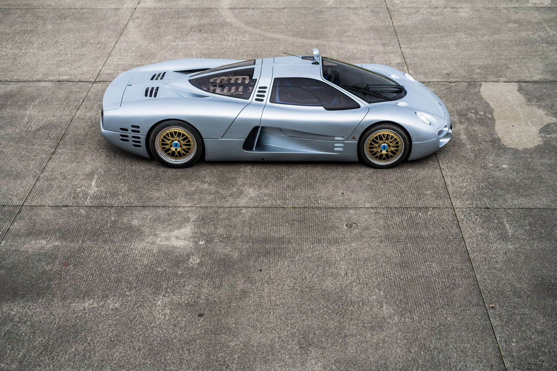 The One And Only Isdera Commendatore 112i Is Up For Grabs