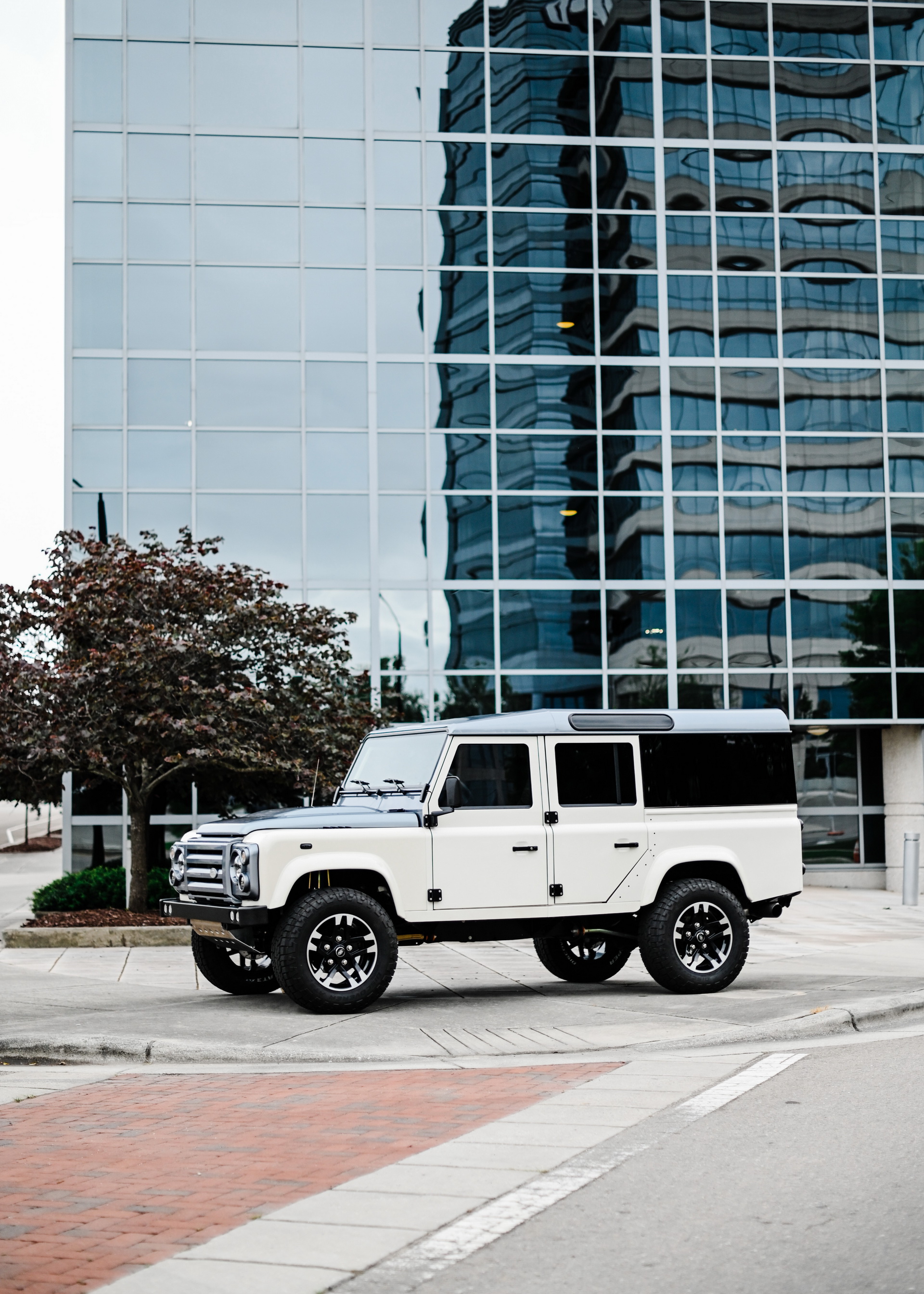 1993 Land Rover Defender 110 Restomod Wants To Roll With The Big Boys, Rocks A 600 HP 6.2L V8