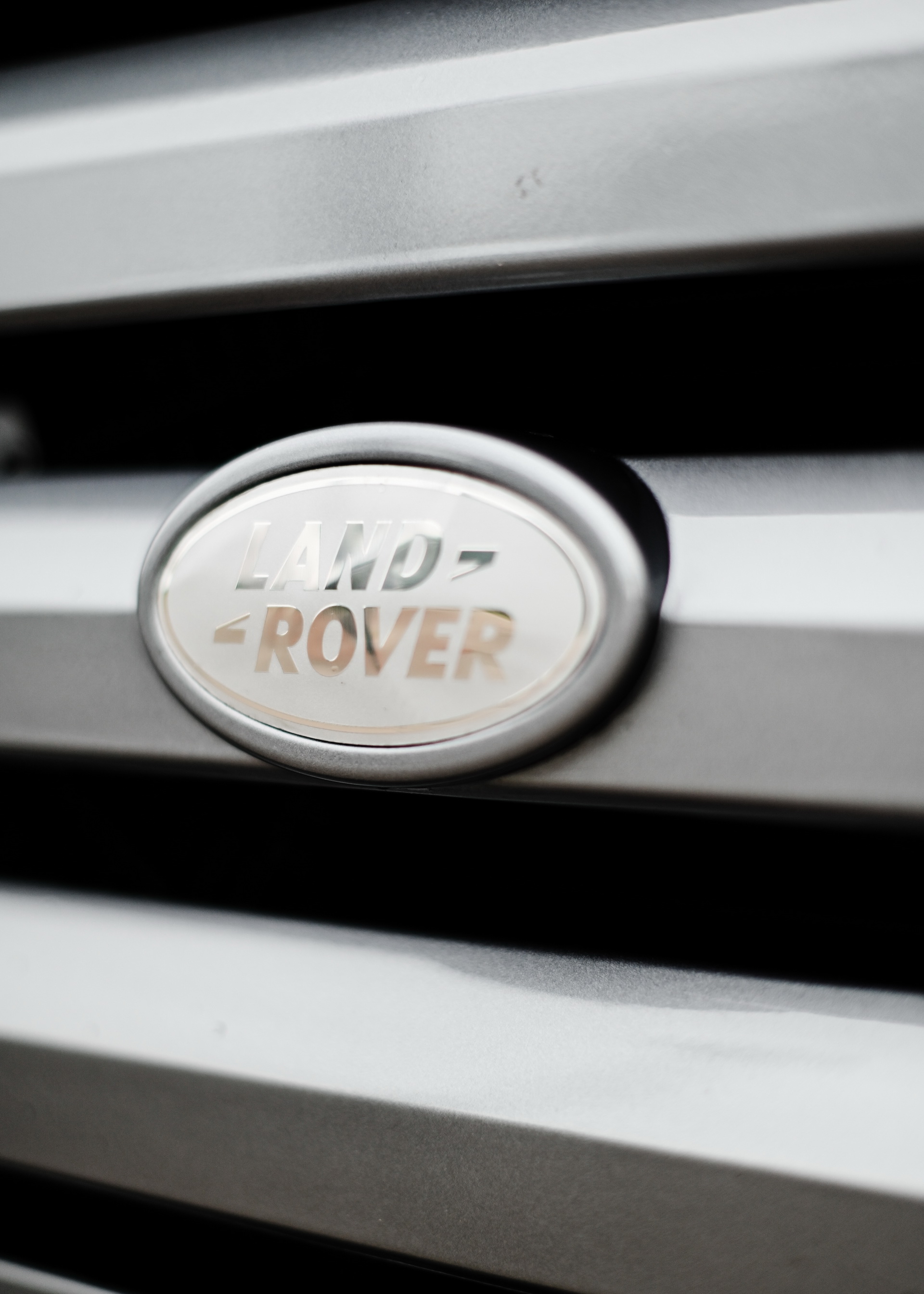 1993 Land Rover Defender 110 Restomod Wants To Roll With The Big Boys, Rocks A 600 HP 6.2L V8