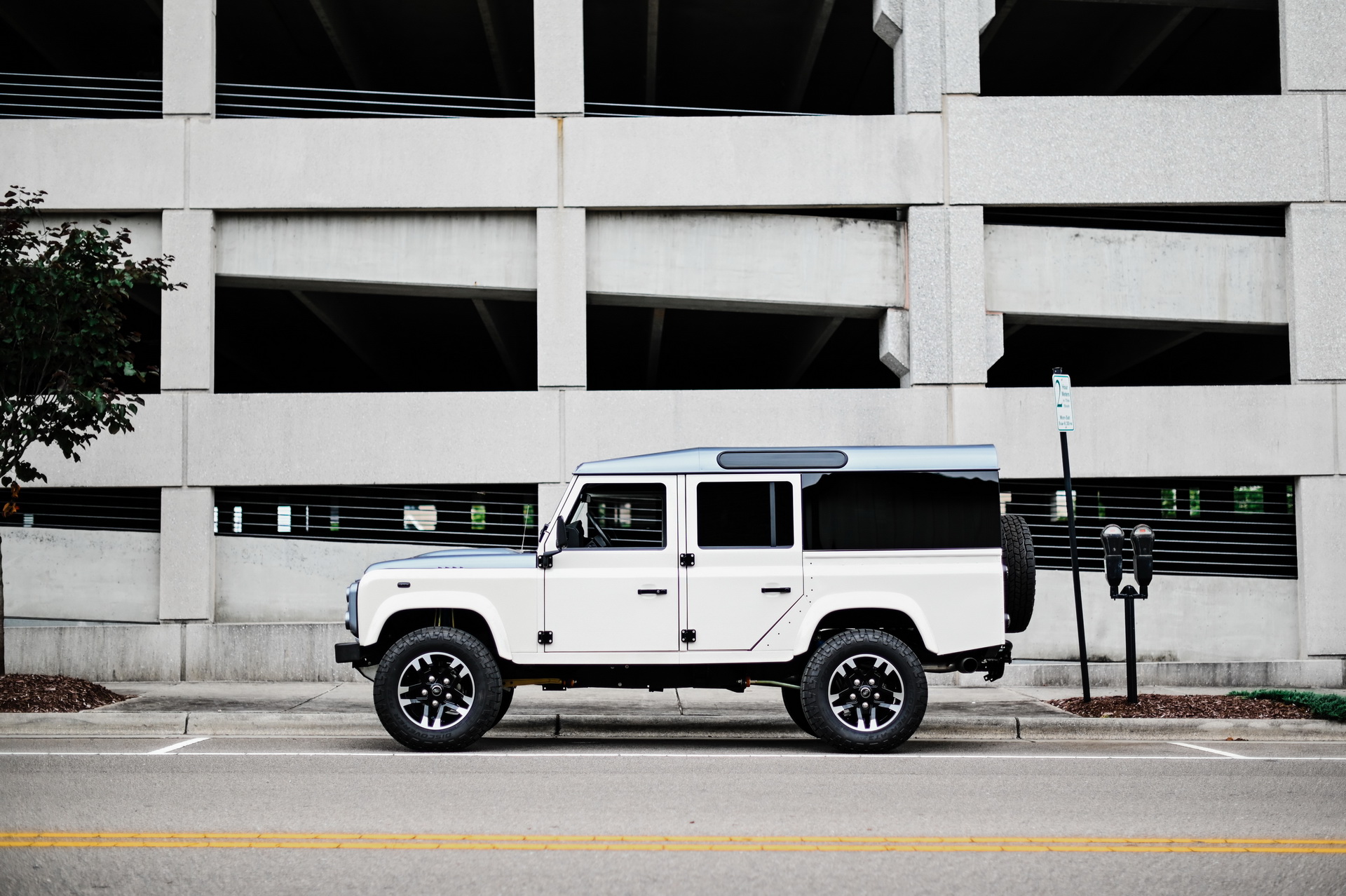 1993 Land Rover Defender 110 Restomod Wants To Roll With The Big Boys, Rocks A 600 HP 6.2L V8