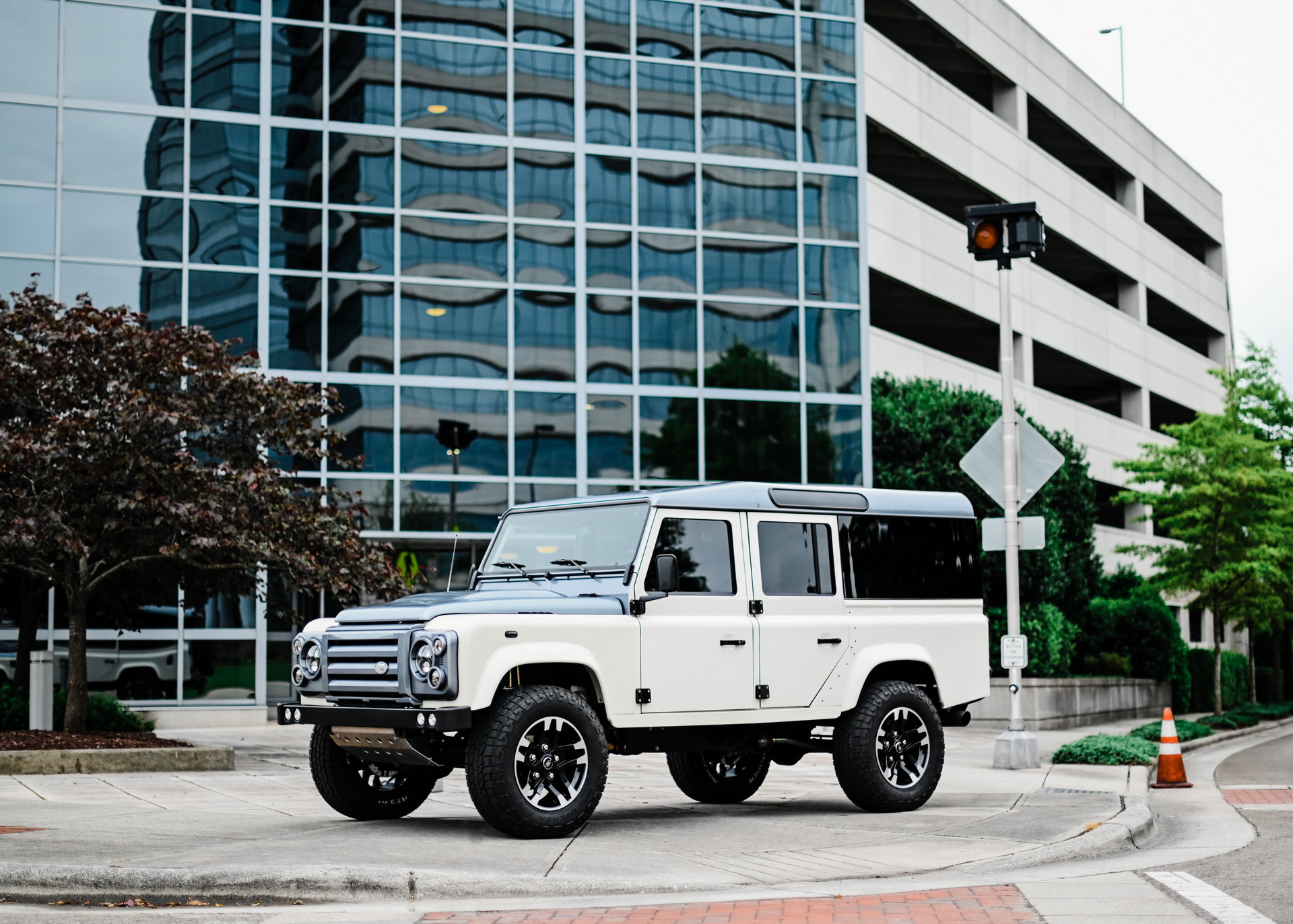 1993 Land Rover Defender 110 Restomod Wants To Roll With The Big Boys, Rocks A 600 HP 6.2L V8