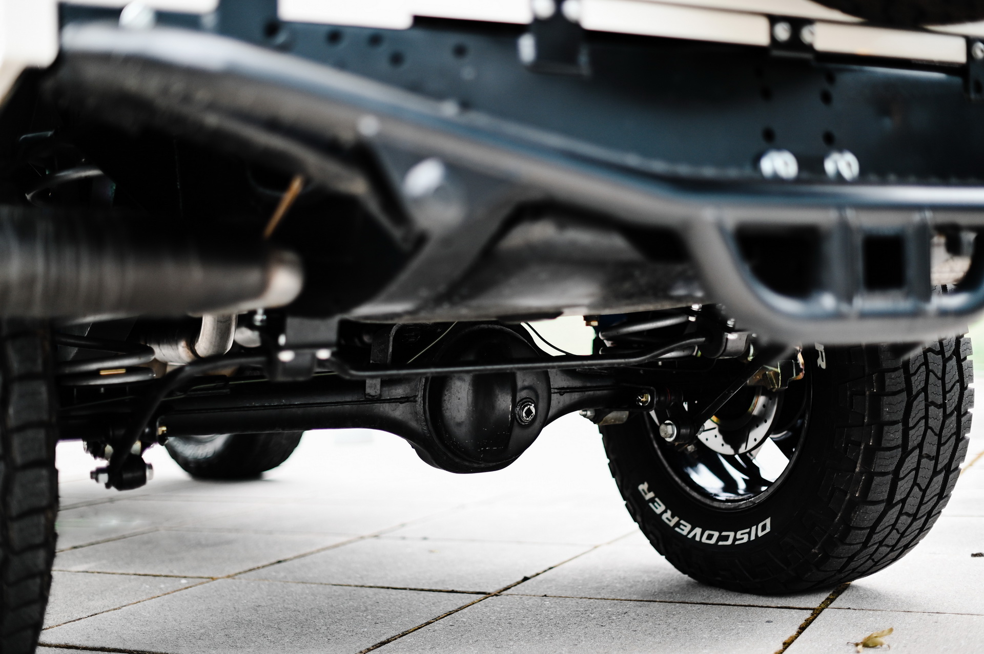 1993 Land Rover Defender 110 Restomod Wants To Roll With The Big Boys, Rocks A 600 HP 6.2L V8