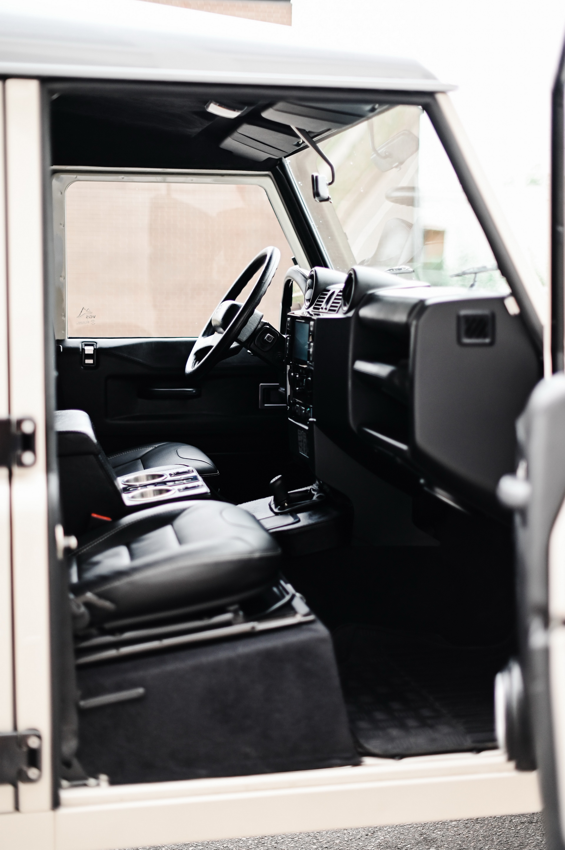 1993 Land Rover Defender 110 Restomod Wants To Roll With The Big Boys, Rocks A 600 HP 6.2L V8