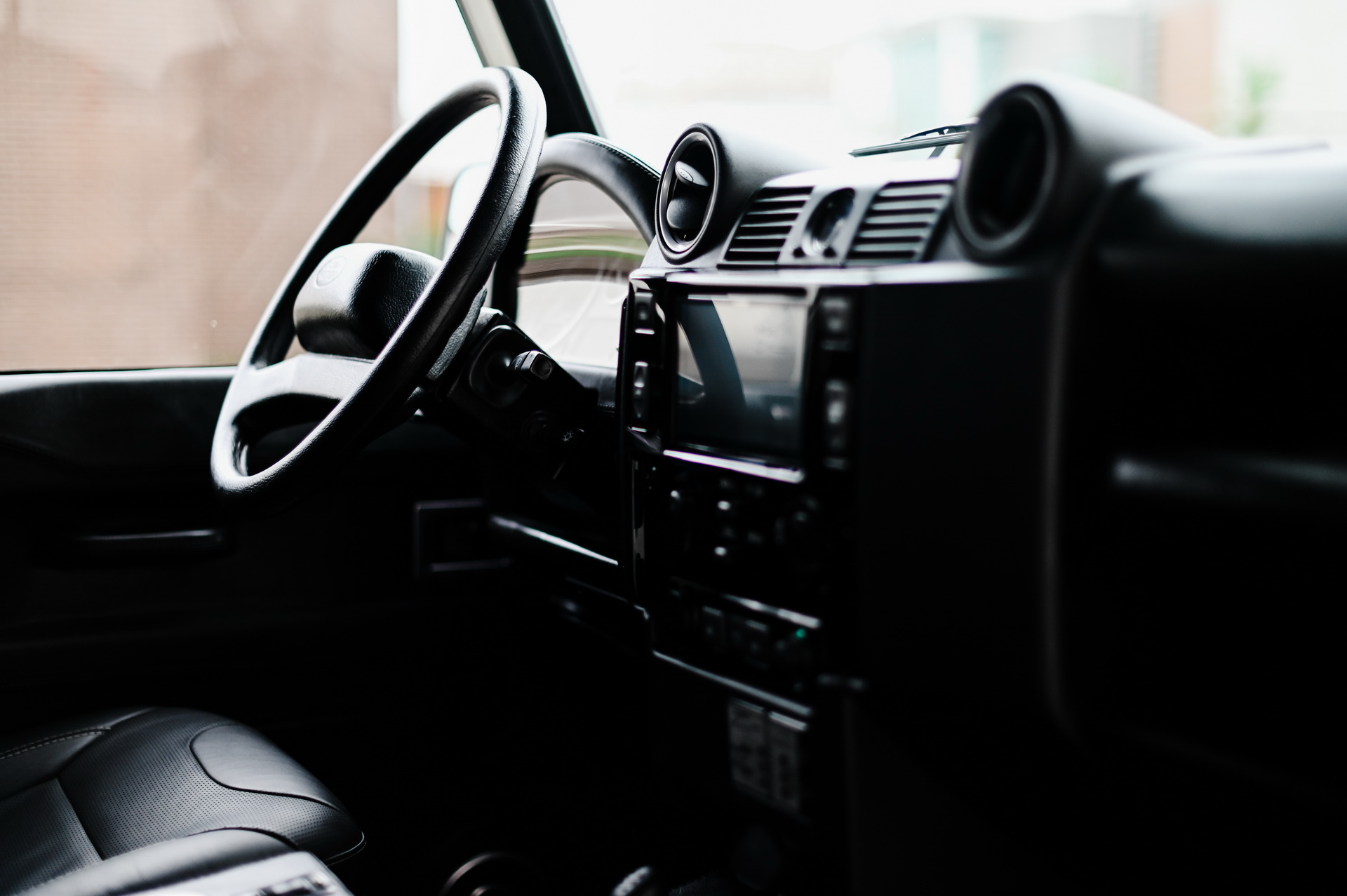 1993 Land Rover Defender 110 Restomod Wants To Roll With The Big Boys, Rocks A 600 HP 6.2L V8