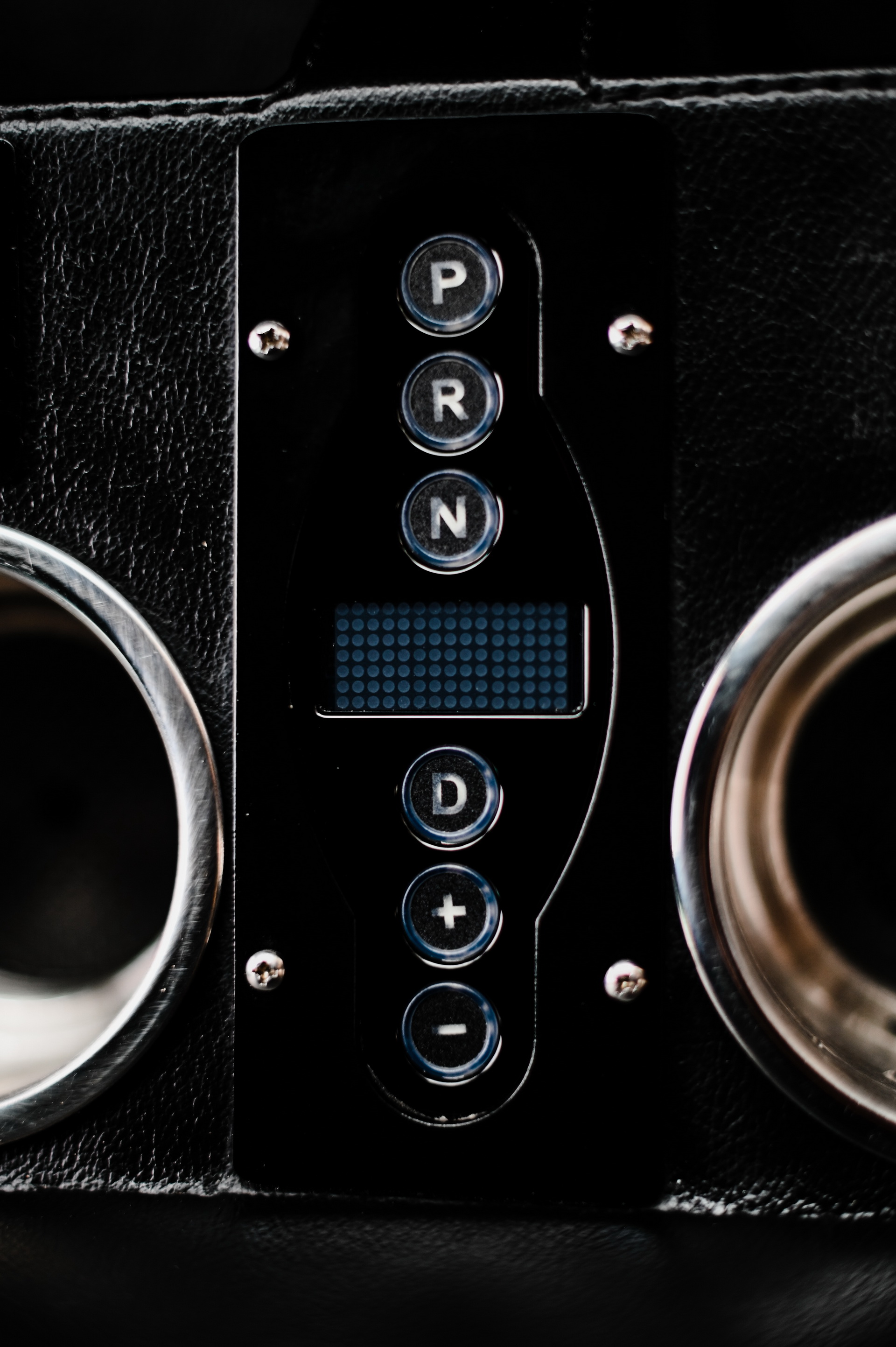 1993 Land Rover Defender 110 Restomod Wants To Roll With The Big Boys, Rocks A 600 HP 6.2L V8