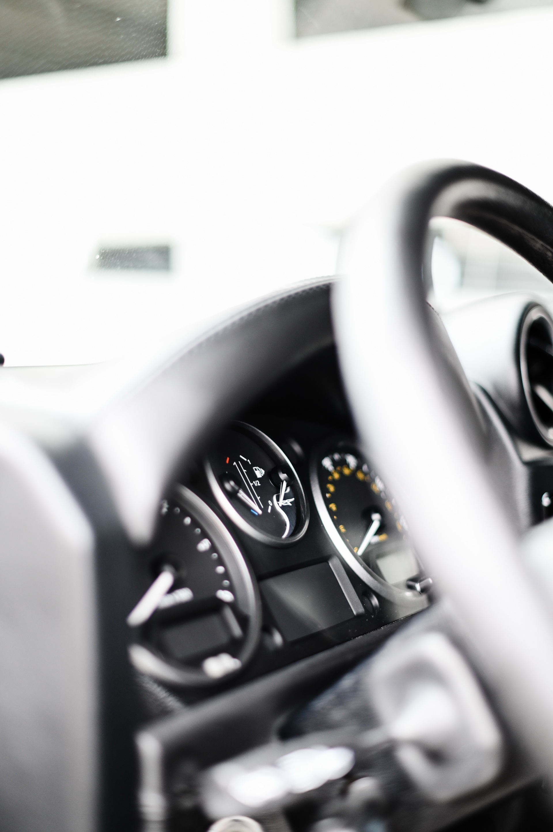 1993 Land Rover Defender 110 Restomod Wants To Roll With The Big Boys, Rocks A 600 HP 6.2L V8