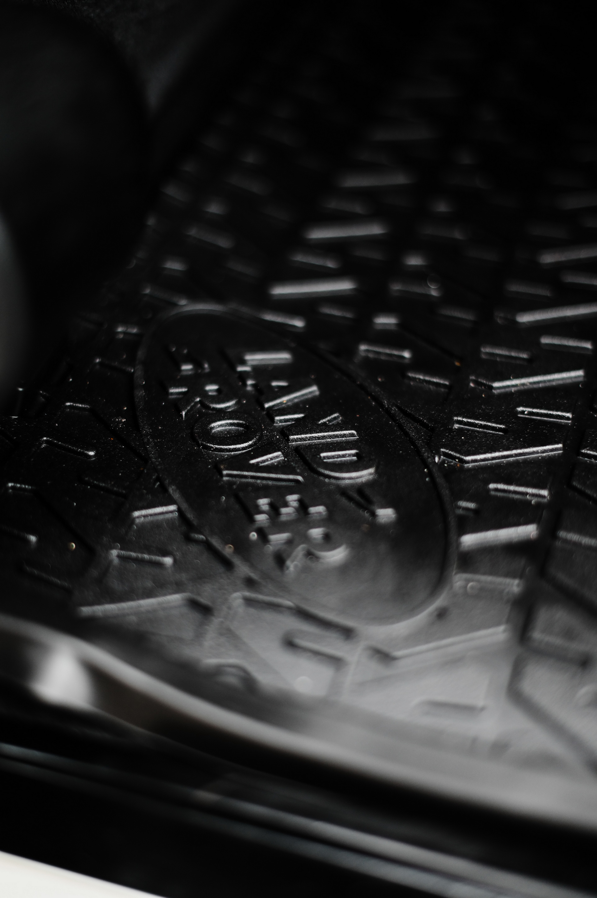 1993 Land Rover Defender 110 Restomod Wants To Roll With The Big Boys, Rocks A 600 HP 6.2L V8