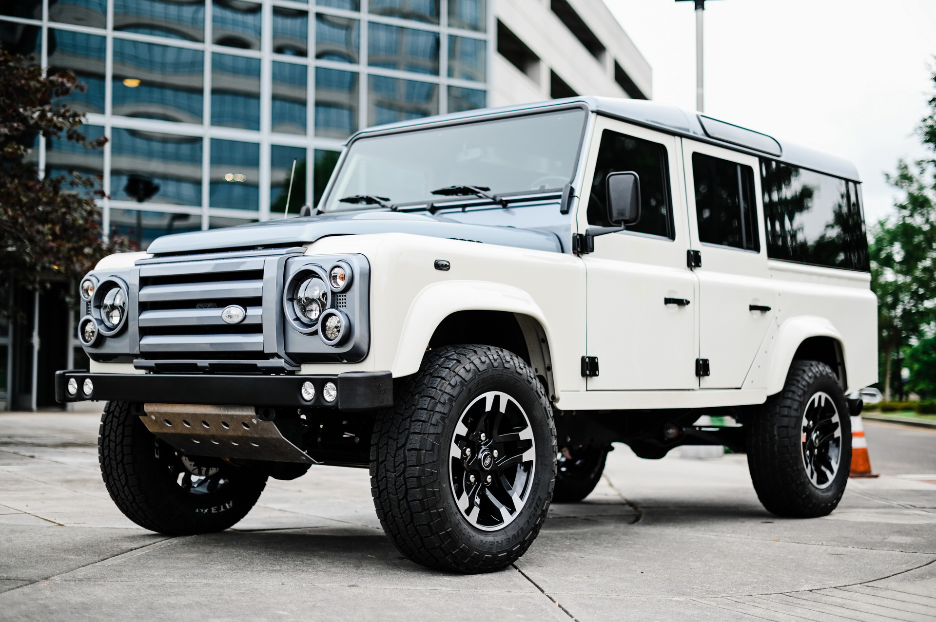 1993 Land Rover Defender 110 Restomod Wants To Roll With The Big Boys, Rocks A 600 HP 6.2L V8