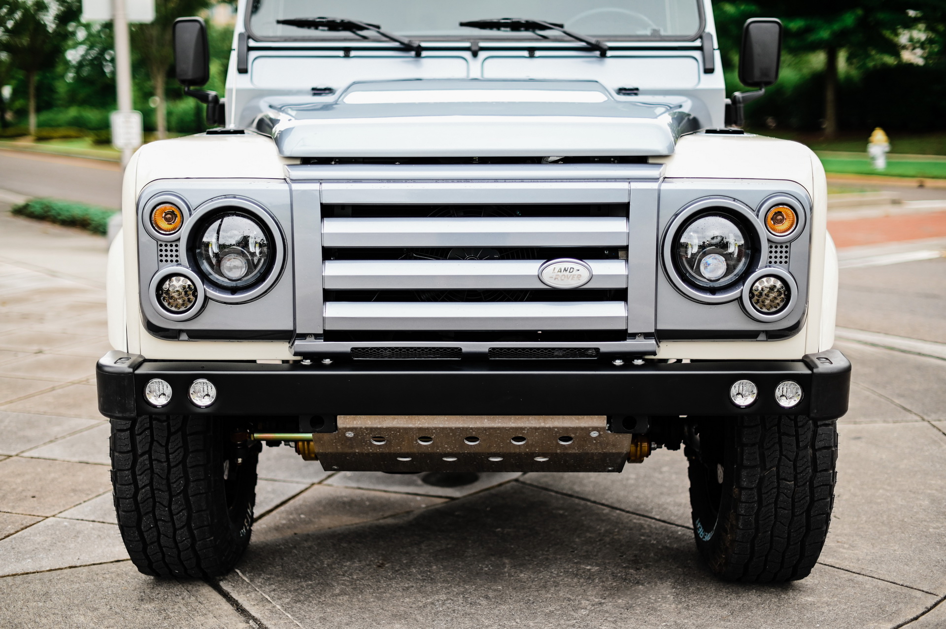 1993 Land Rover Defender 110 Restomod Wants To Roll With The Big Boys, Rocks A 600 HP 6.2L V8