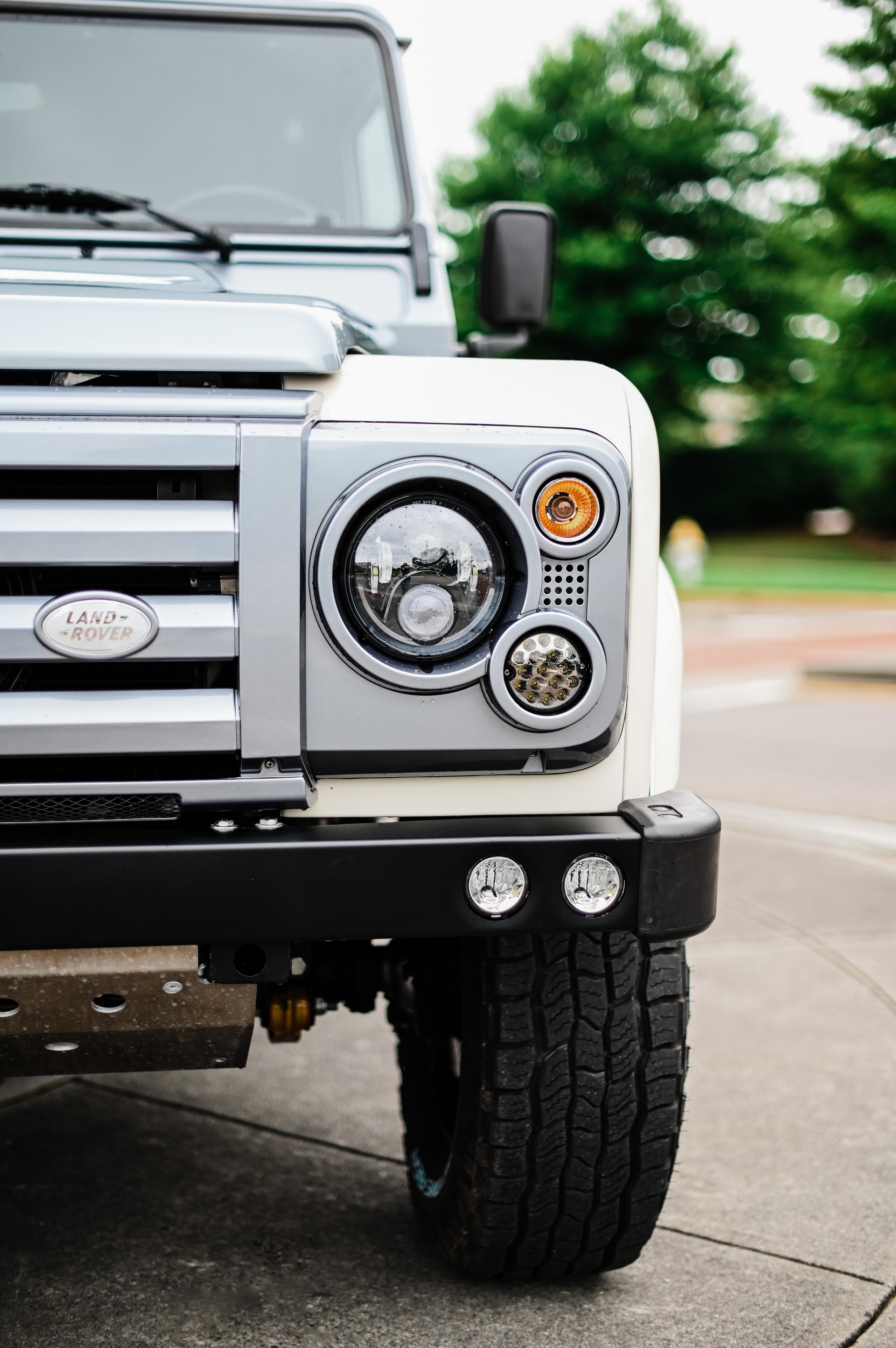 1993 Land Rover Defender 110 Restomod Wants To Roll With The Big Boys, Rocks A 600 HP 6.2L V8