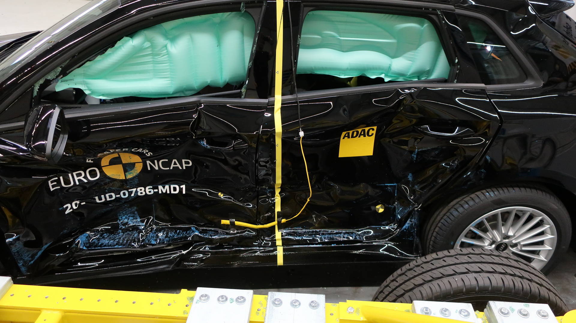 Euro NCAP Crash Tests The New Land Rover Defender, Honda e And Five Other Vehicles