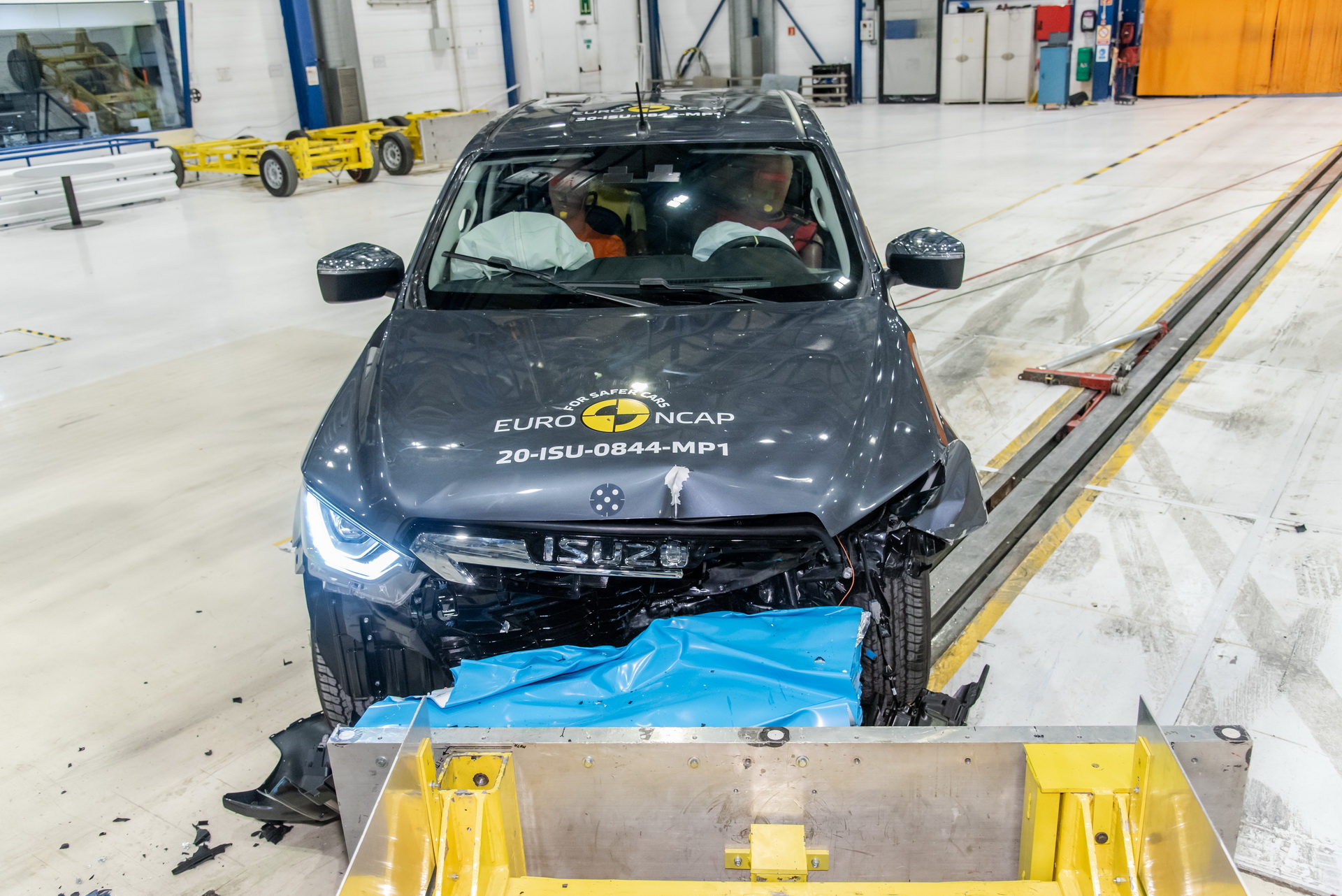Euro NCAP Crash Tests The New Land Rover Defender, Honda e And Five Other Vehicles