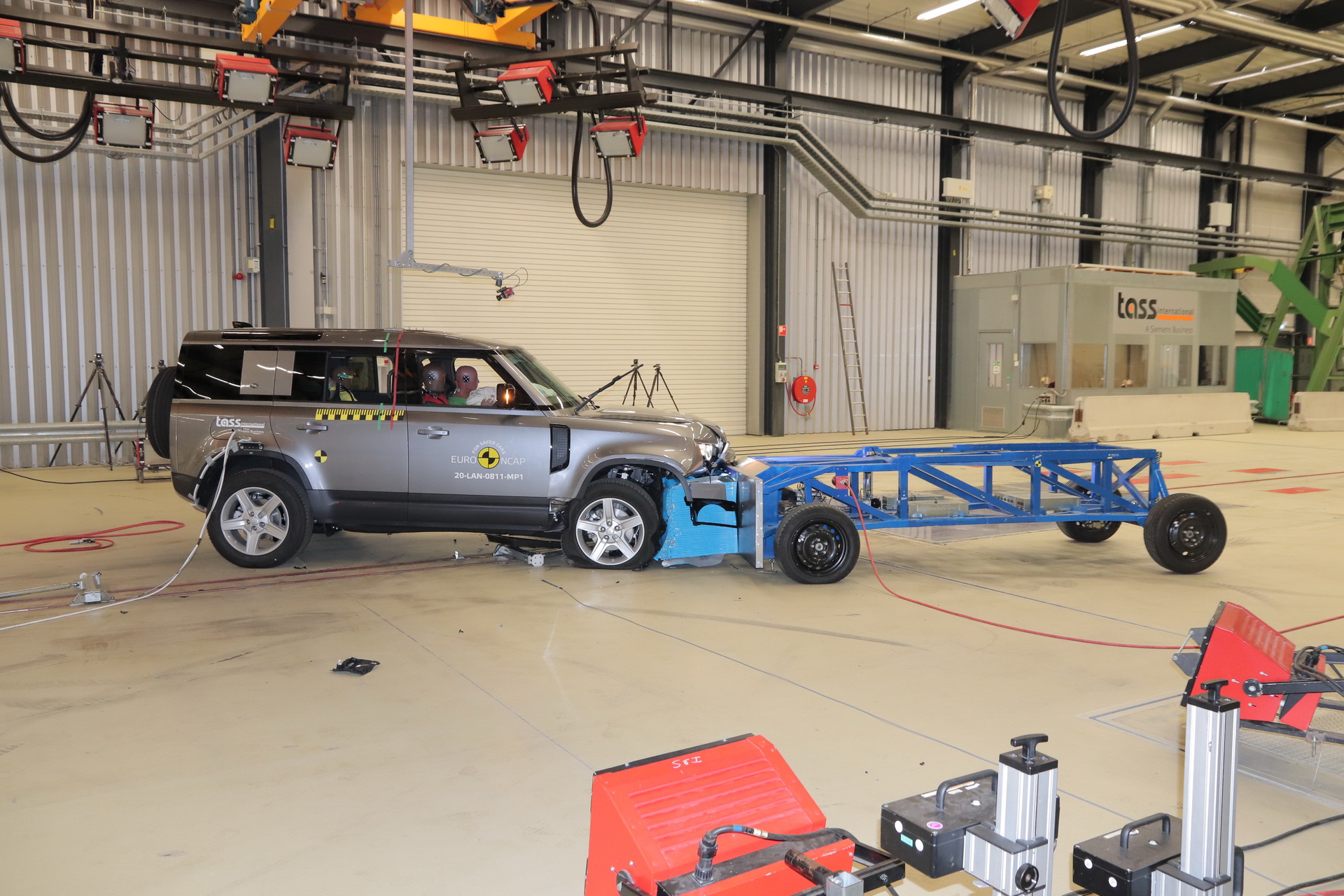 Euro NCAP Crash Tests The New Land Rover Defender, Honda e And Five Other Vehicles