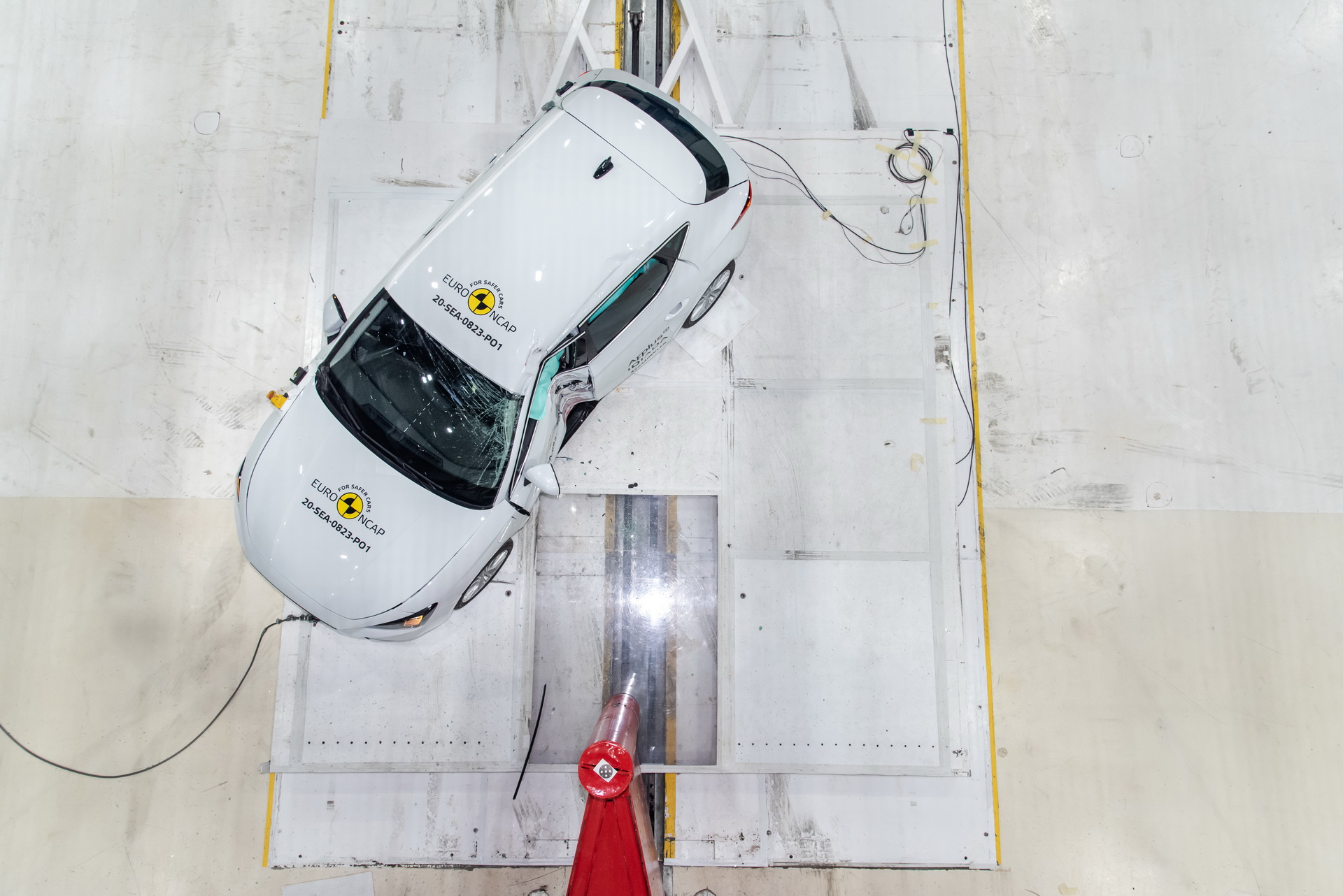 Euro NCAP Crash Tests The New Land Rover Defender, Honda e And Five Other Vehicles