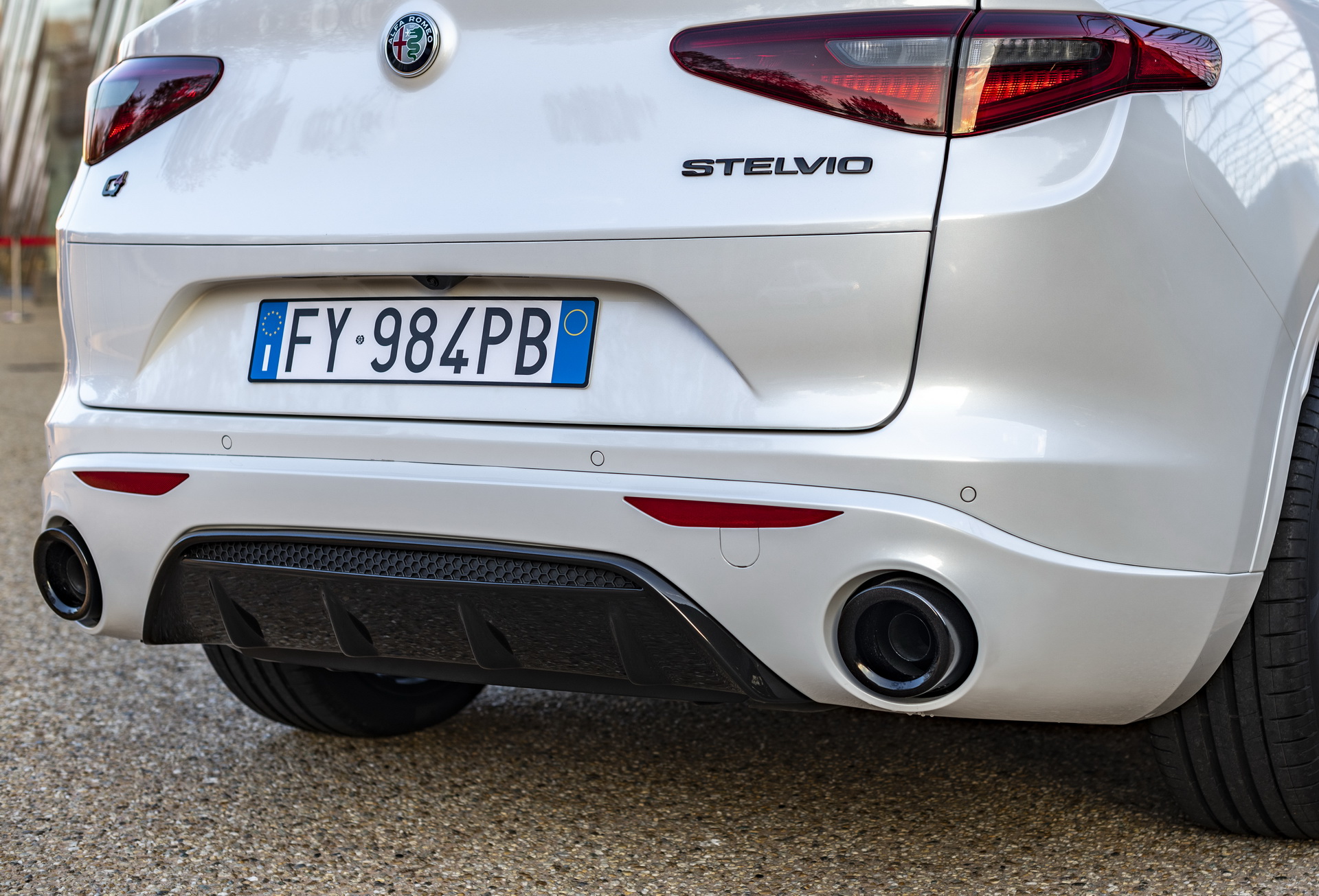 2021 Alfa Romeo Stelvio Veloce Ti Borrows Some Style From The Quadrifoglio In Europe