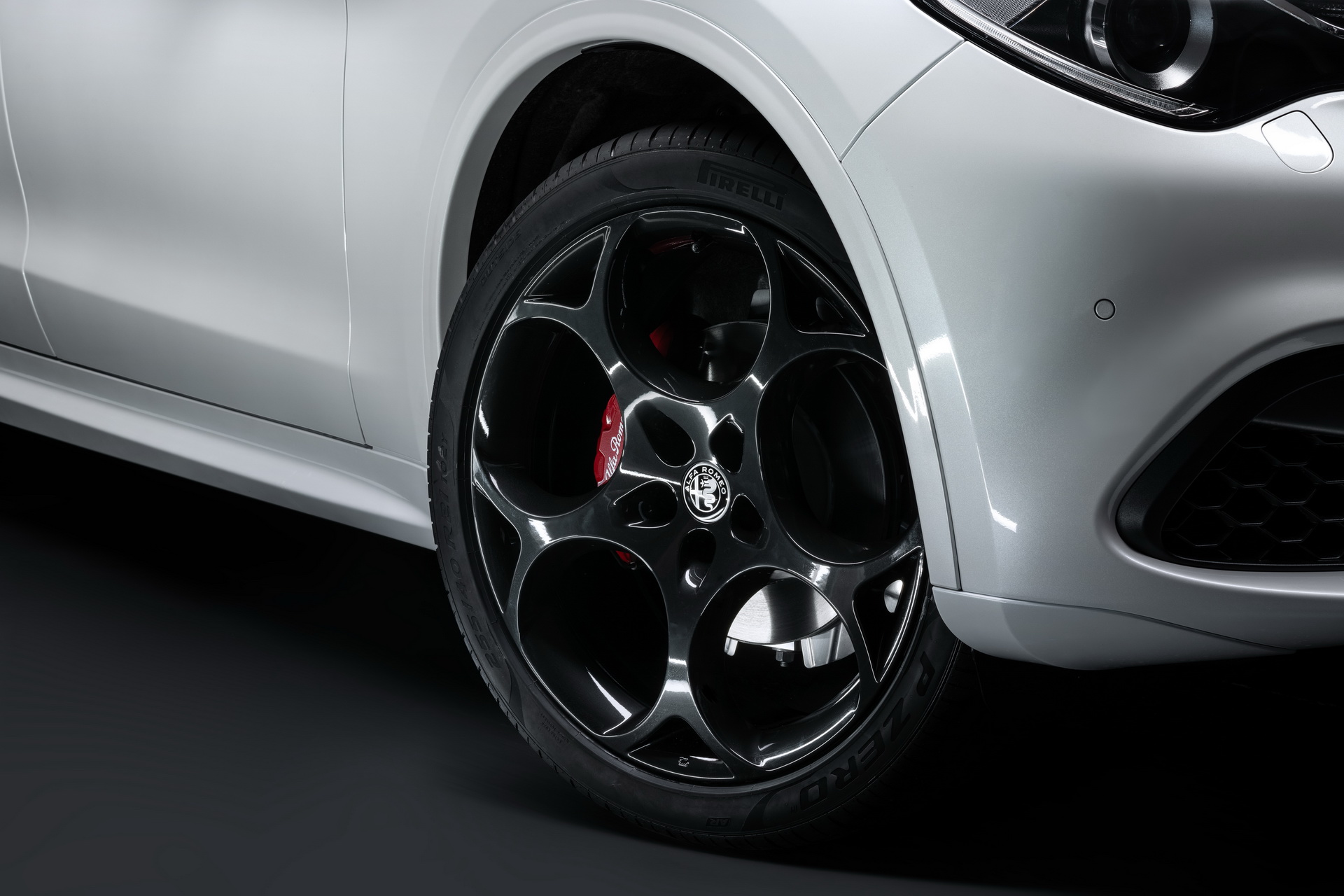 2021 Alfa Romeo Stelvio Veloce Ti Borrows Some Style From The Quadrifoglio In Europe