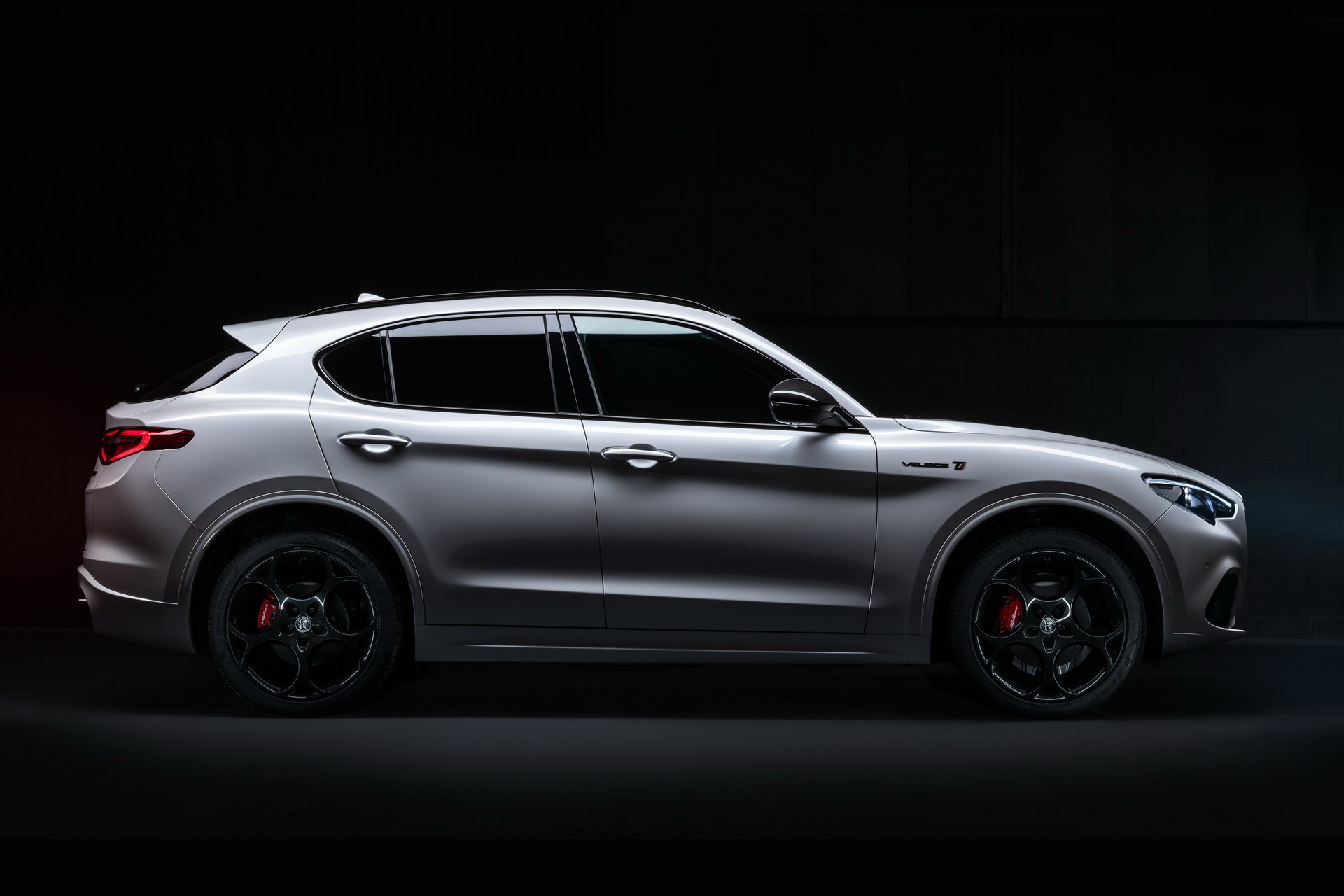 2021 Alfa Romeo Stelvio Veloce Ti Borrows Some Style From The Quadrifoglio In Europe