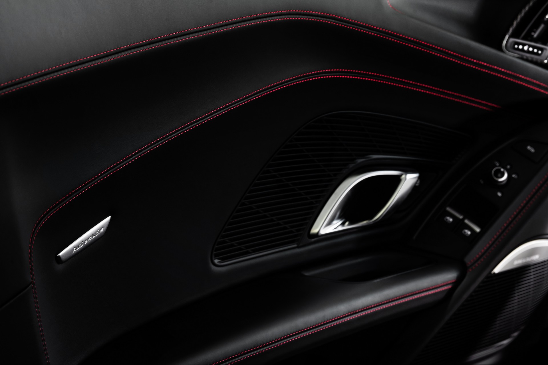 Audi Gives America The Stealthy 2021 R8 Panther Edition RWD Special With A Lick Of Red