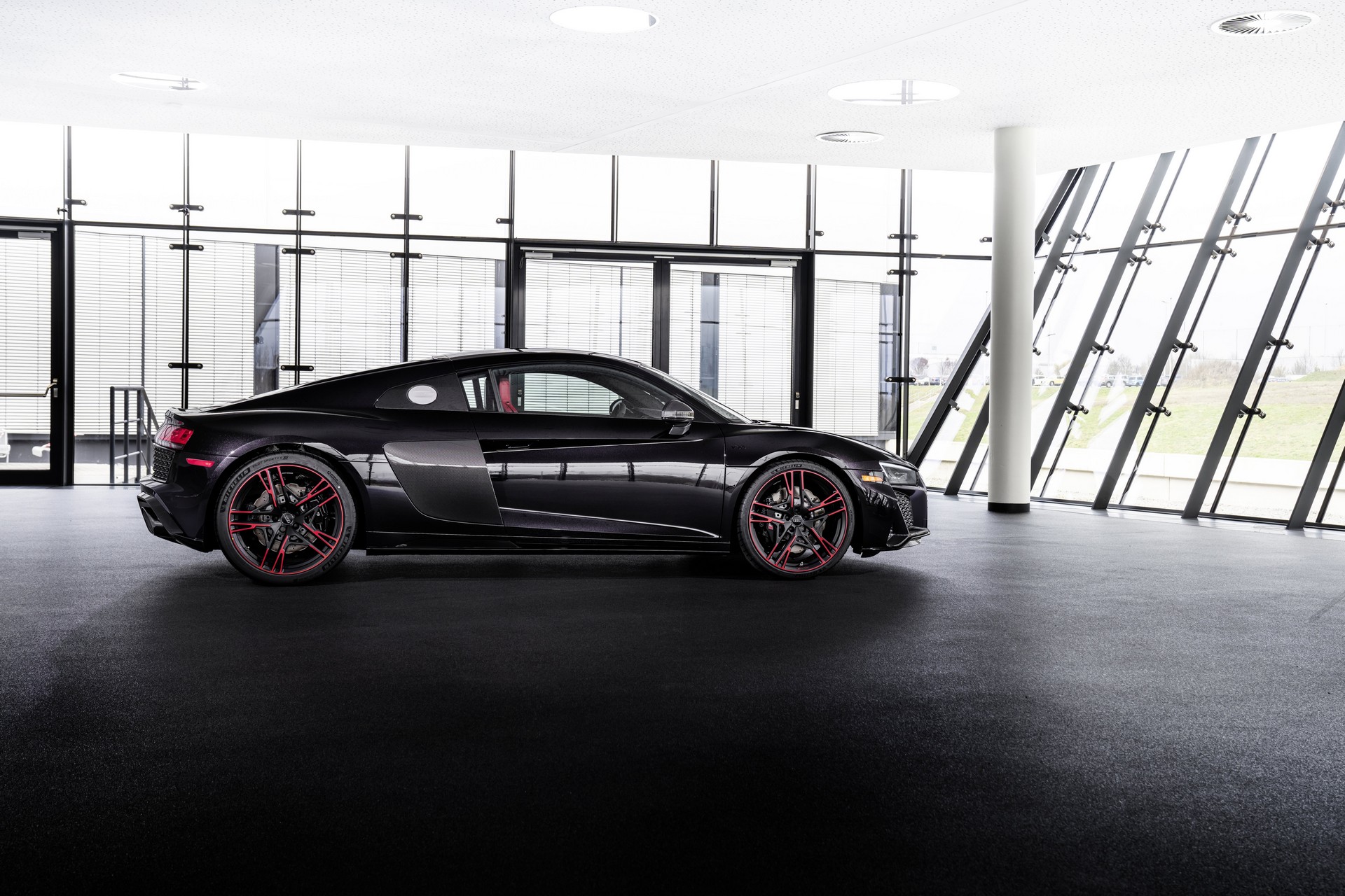 Audi Gives America The Stealthy 2021 R8 Panther Edition RWD Special With A Lick Of Red