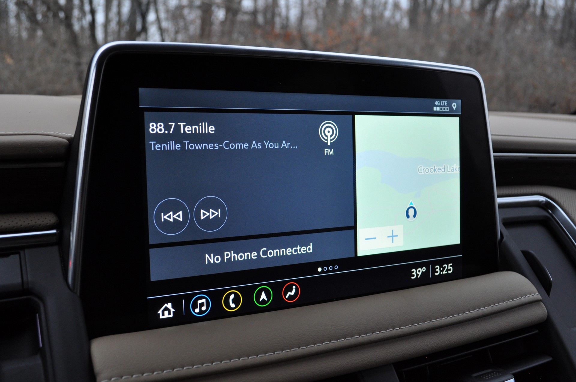 Driven: The 2021 Chevrolet Suburban Diesel Is An Unlikely Green Machine