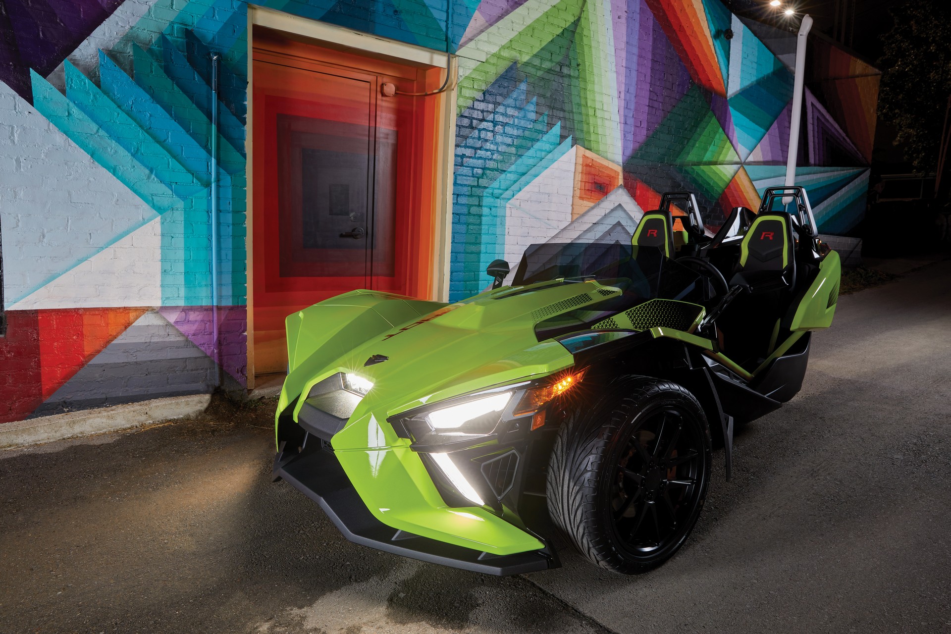 2021 Polaris Slingshot Gains New Base Model And Improved AutoDrive Gearbox