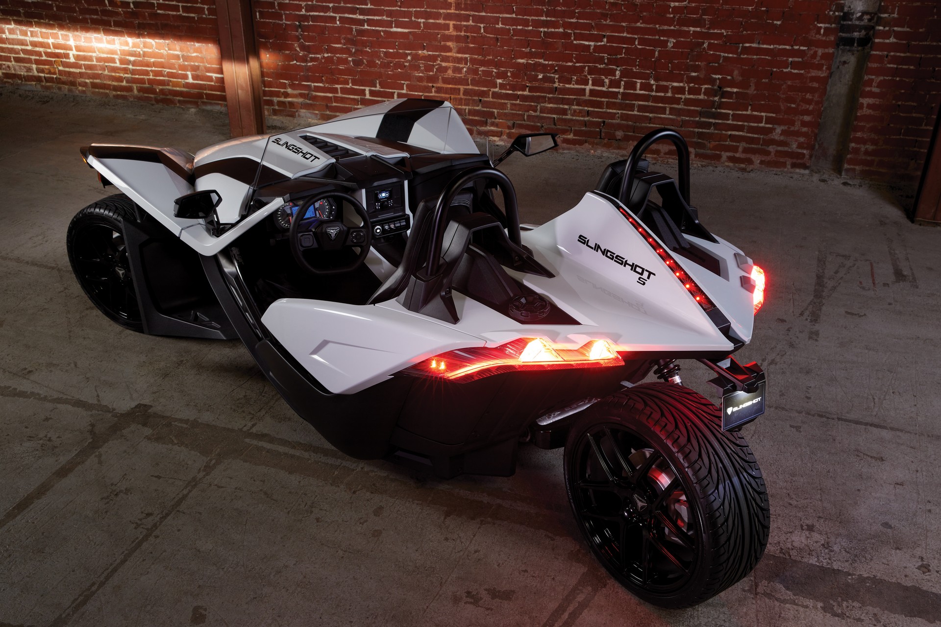 2021 Polaris Slingshot Gains New Base Model And Improved AutoDrive