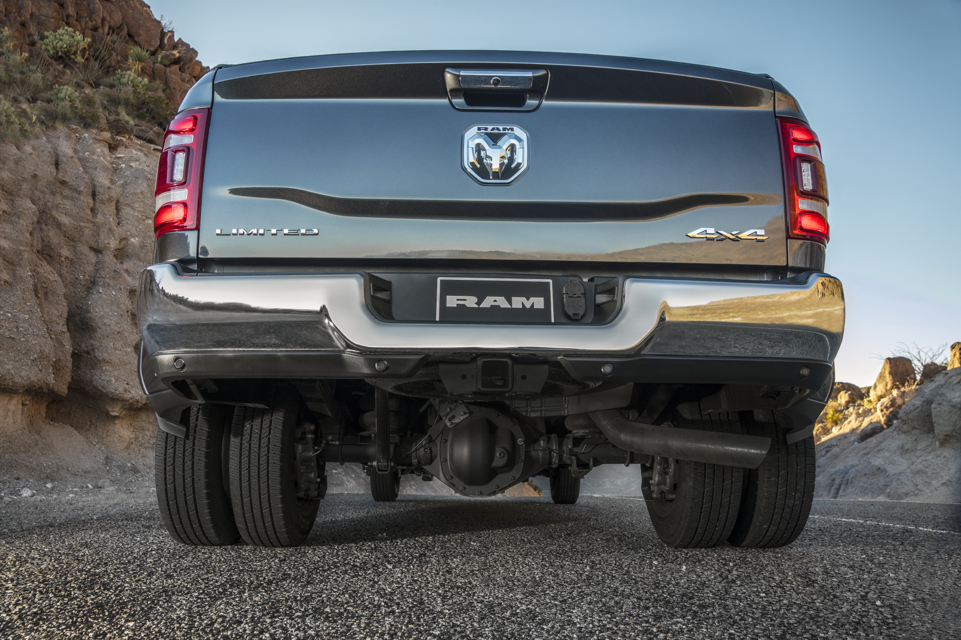 2021 RAM Heavy Duty Returns With Colossal 1,075 lb-ft Of Torque, 37,100-lbs Towing Capacity