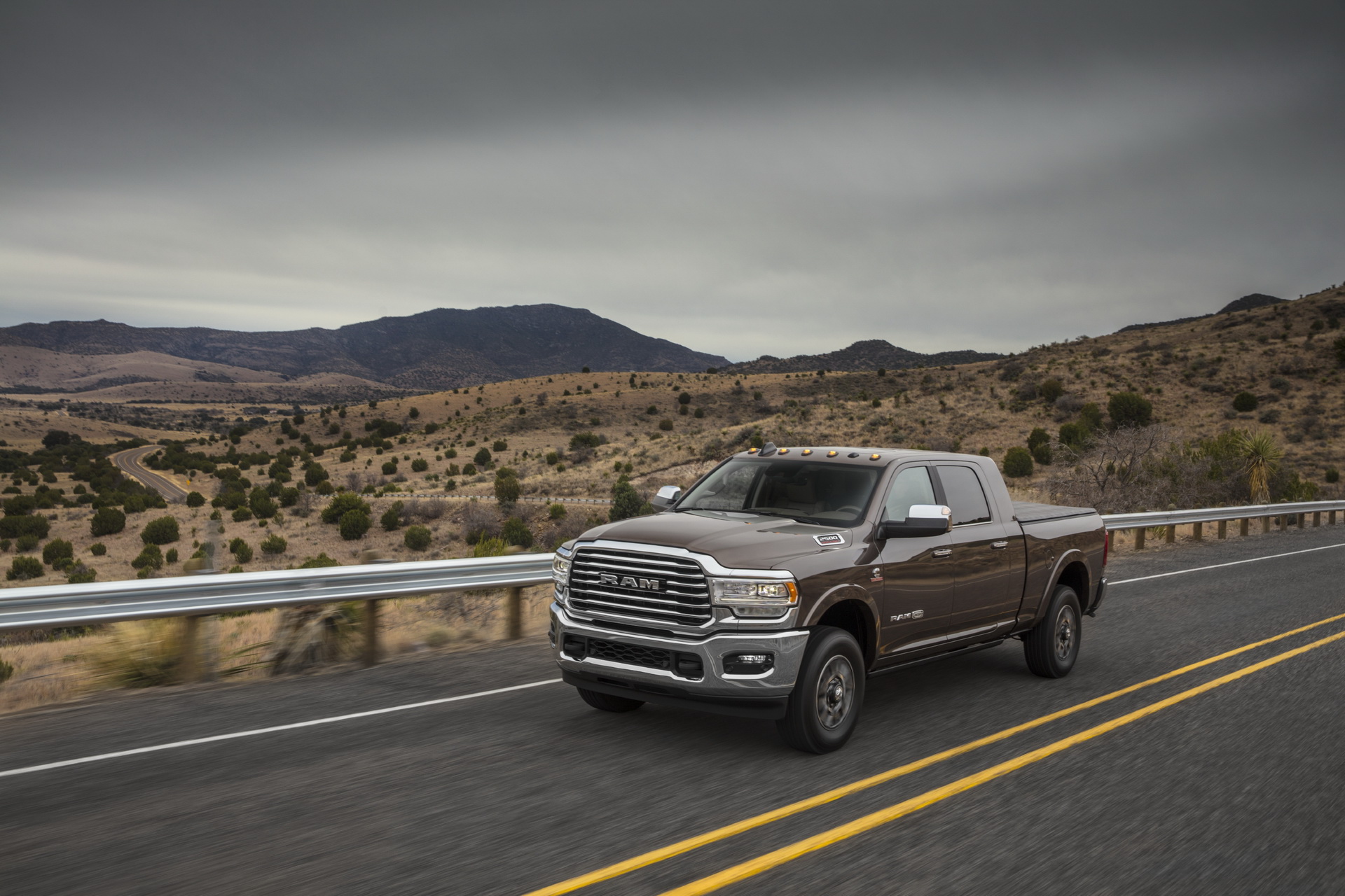 2021 RAM Heavy Duty Returns With Colossal 1,075 lb-ft Of Torque, 37,100-lbs Towing Capacity