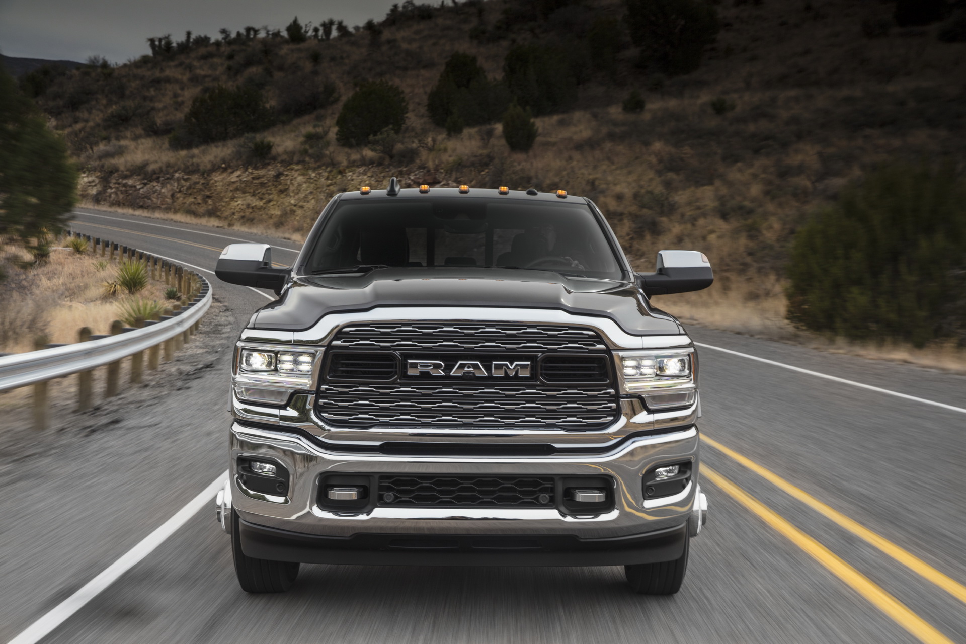 2021 RAM Heavy Duty Returns With Colossal 1,075 lb-ft Of Torque, 37,100-lbs Towing Capacity