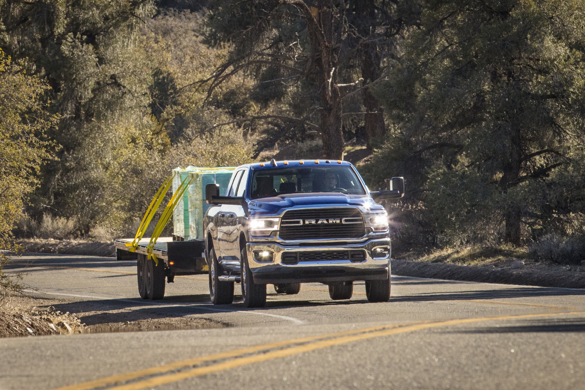 2021 RAM Heavy Duty Returns With Colossal 1,075 lb-ft Of Torque, 37,100-lbs Towing Capacity
